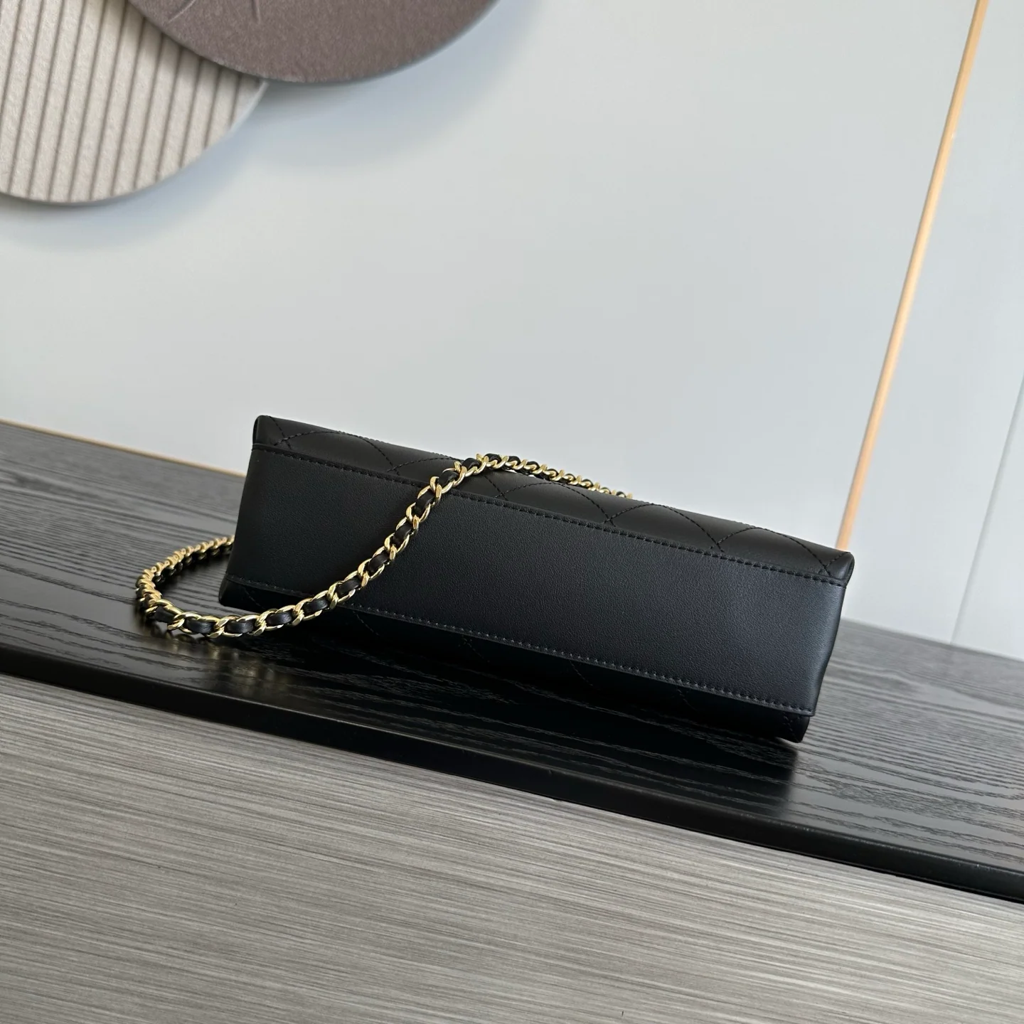 Chanel AS6390 Métiers d'Art Shopping Bag in Black
