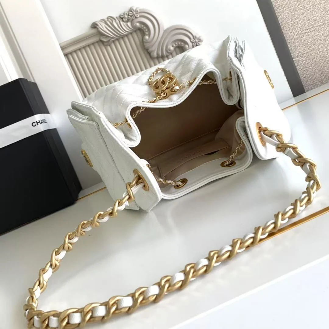 Chanel 25 Small Hobo in White
