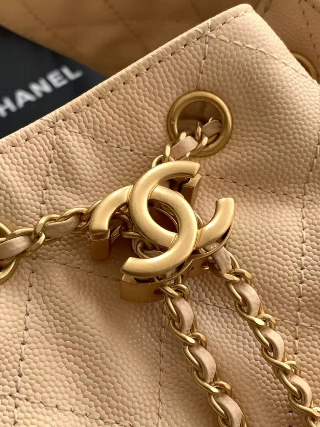 Chanel 25 Small Hobo gold-tone hardware detail
