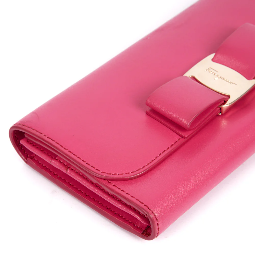 Picture of Salvatore Ferragamo Vara Bow Wallet in Pink, Leather