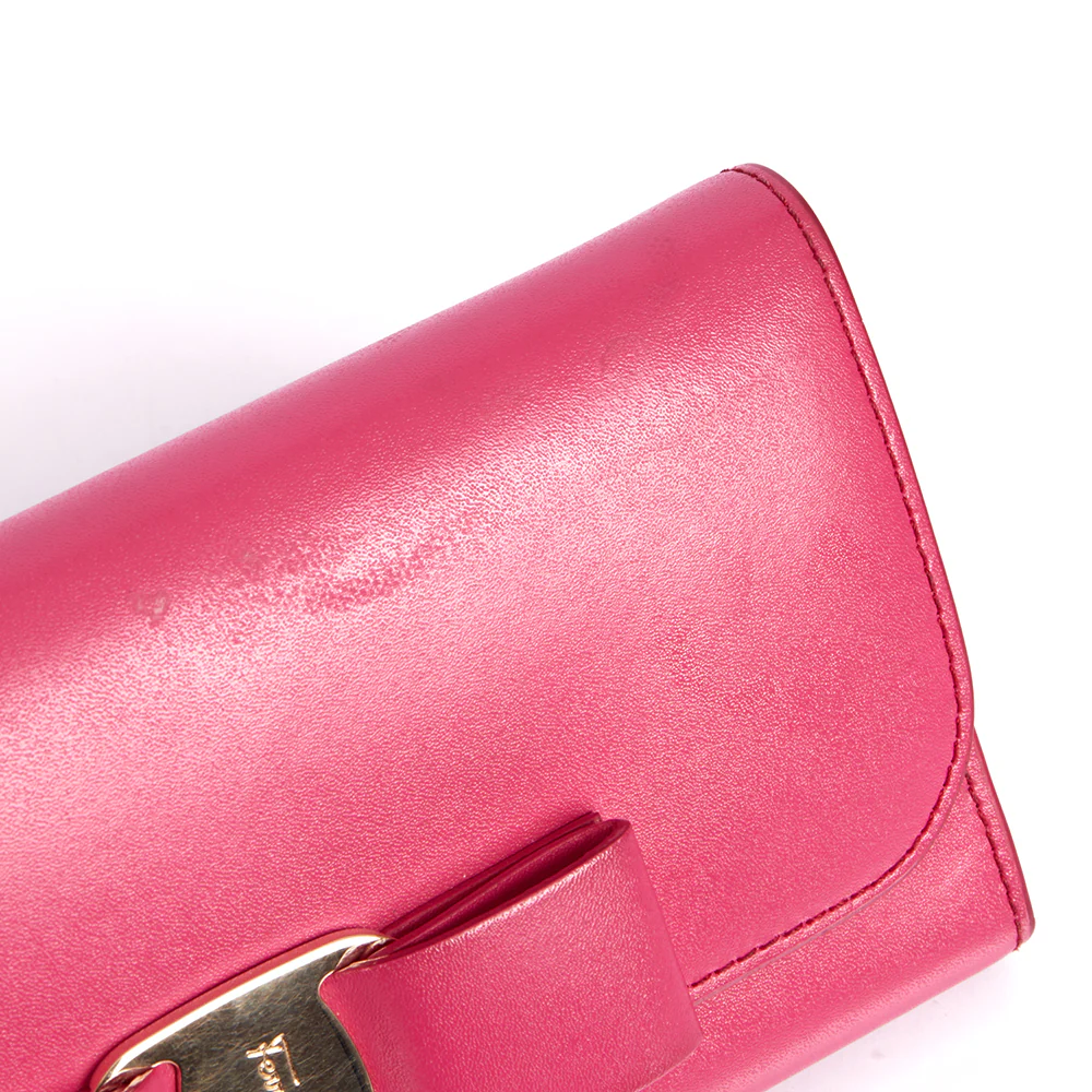 Picture of Salvatore Ferragamo Vara Bow Wallet in Pink, Leather