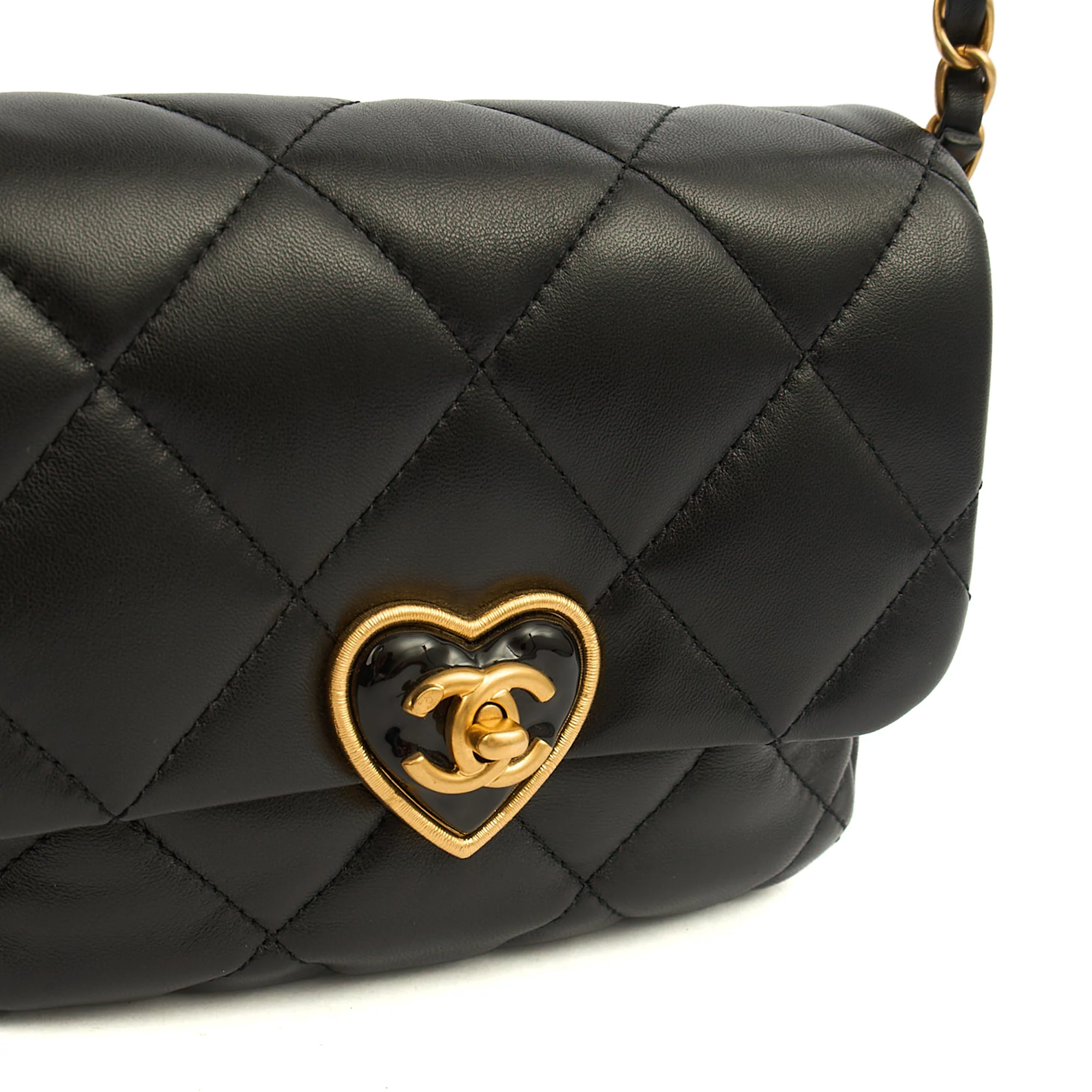 Picture of Chanel Cross Body Round Crossbody in Black, Lambskin Leather