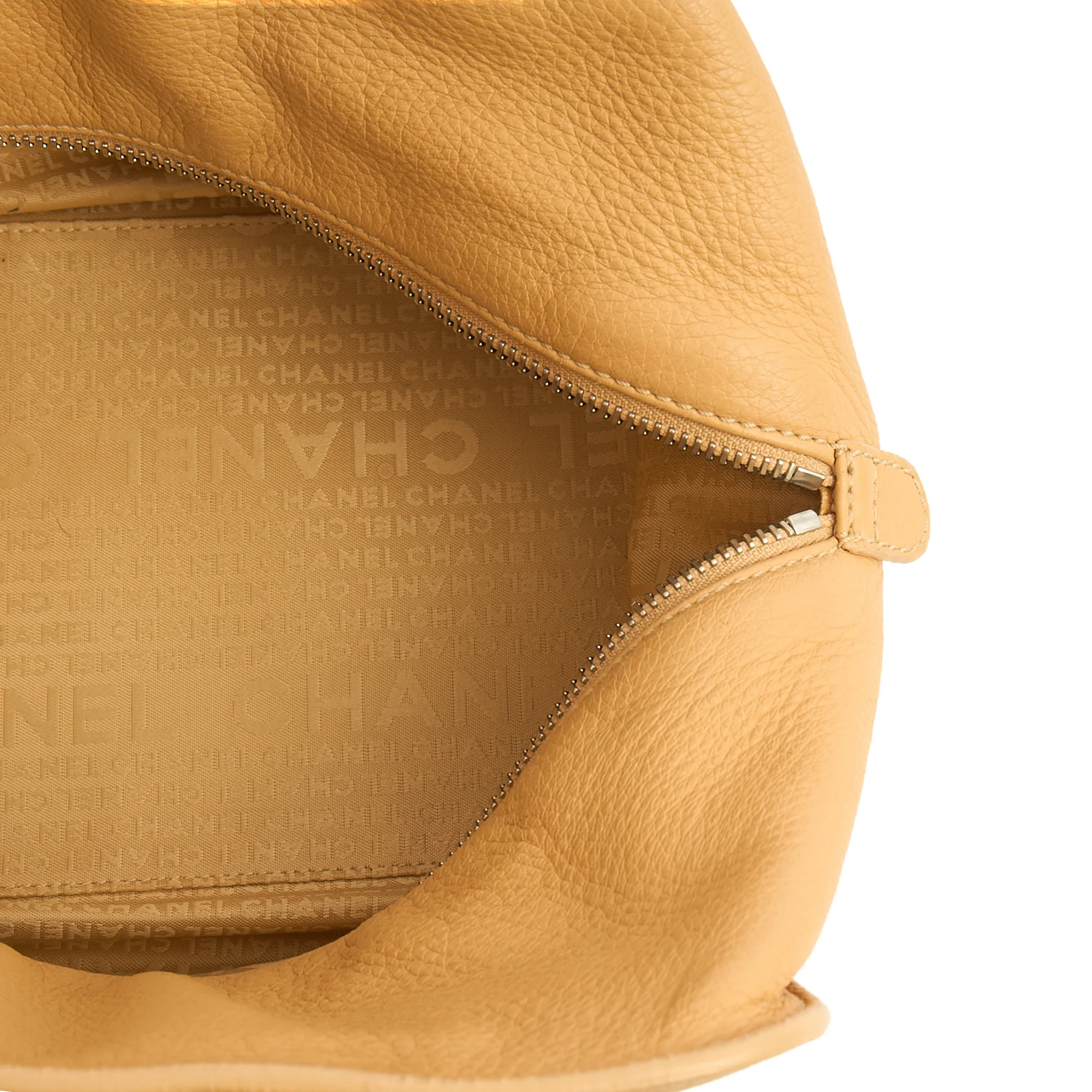 Picture of Chanel Top Handle Bowler in Cream, Calfskin Leather