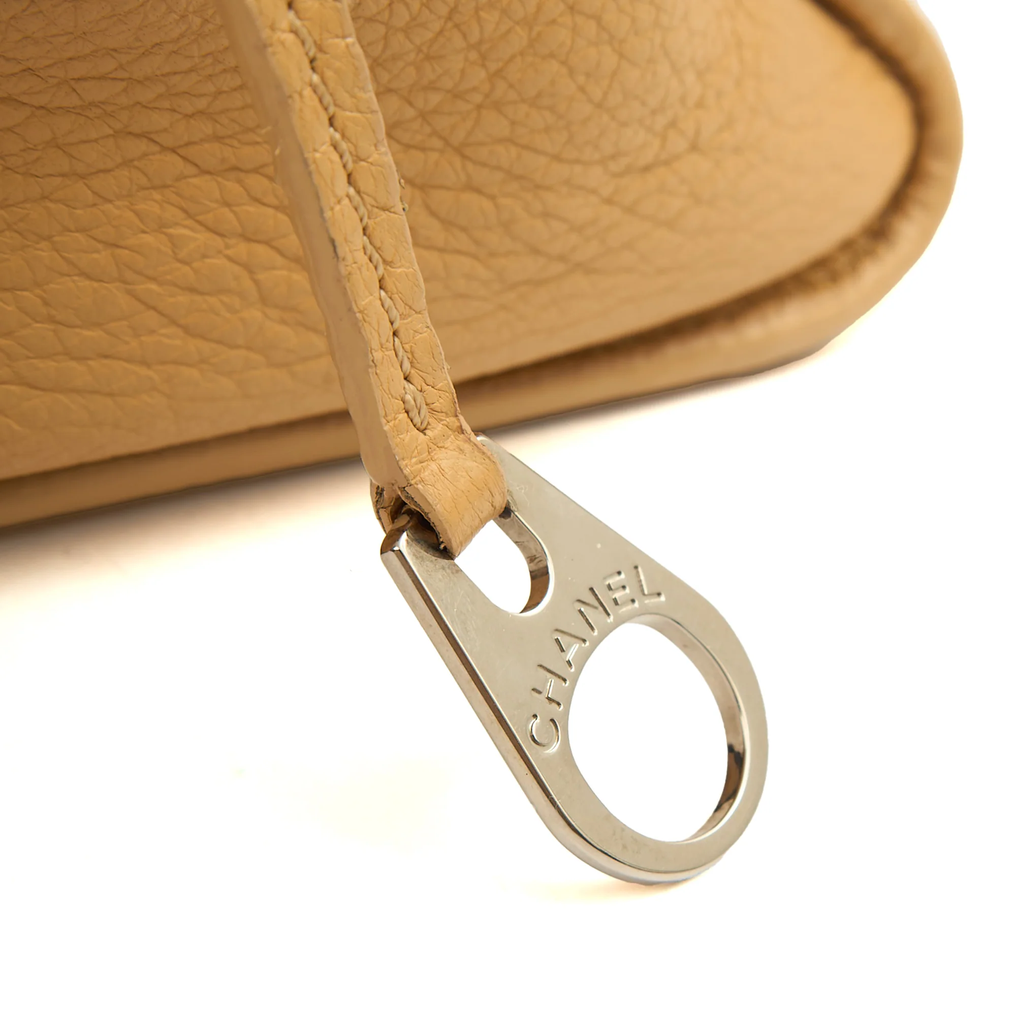 Picture of Chanel Top Handle Bowler in Cream, Calfskin Leather