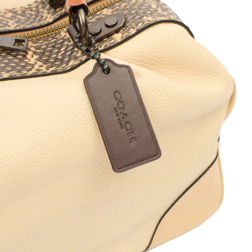 Picture of Coach Tote Lane in Neutral, Leather