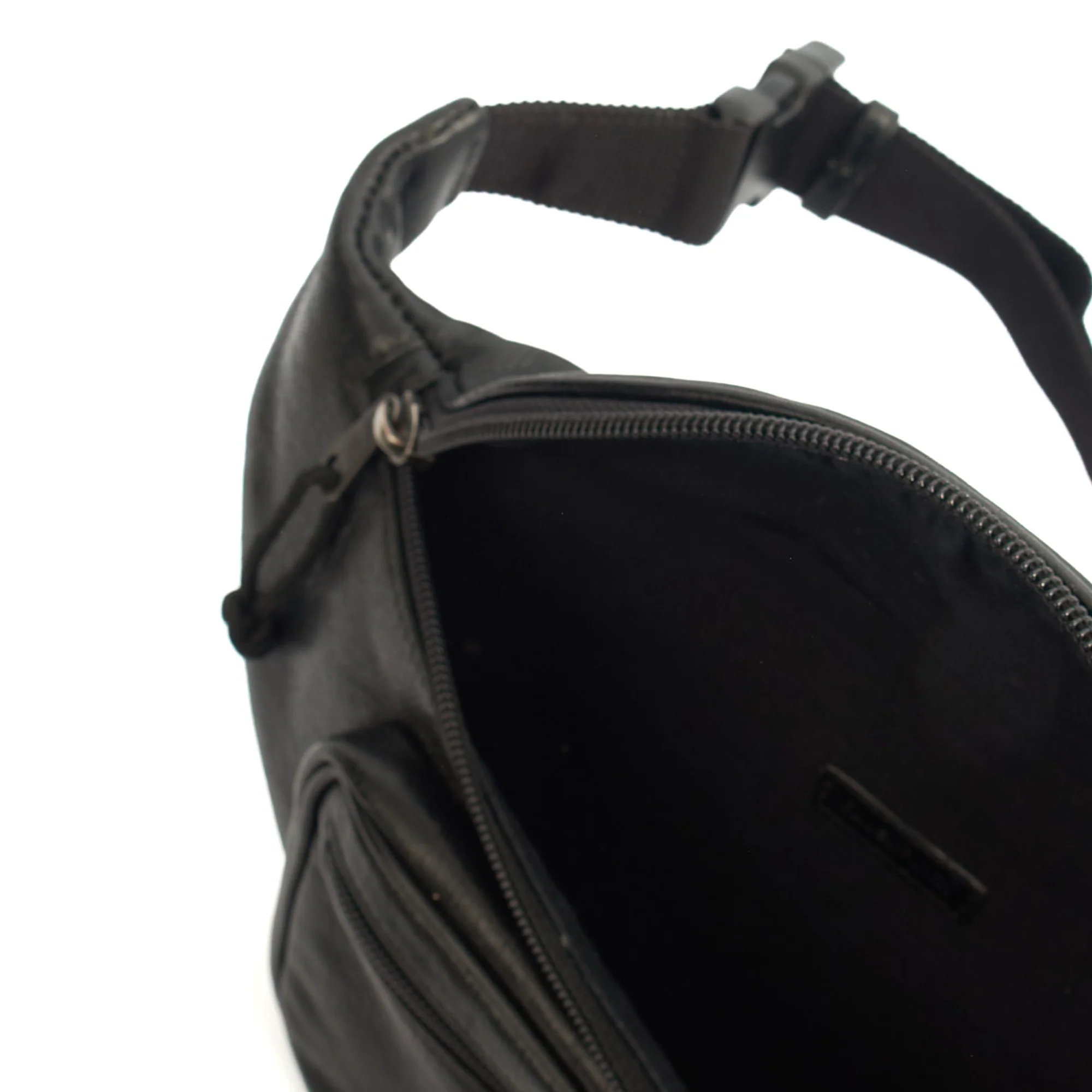 Picture of Balenciaga Cross Body Crossbody in Black, Veau (Calfskin)