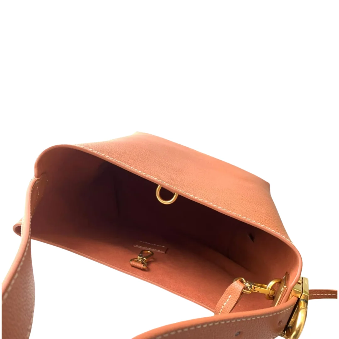 Louis Vuitton Low Key Lock PM M25468