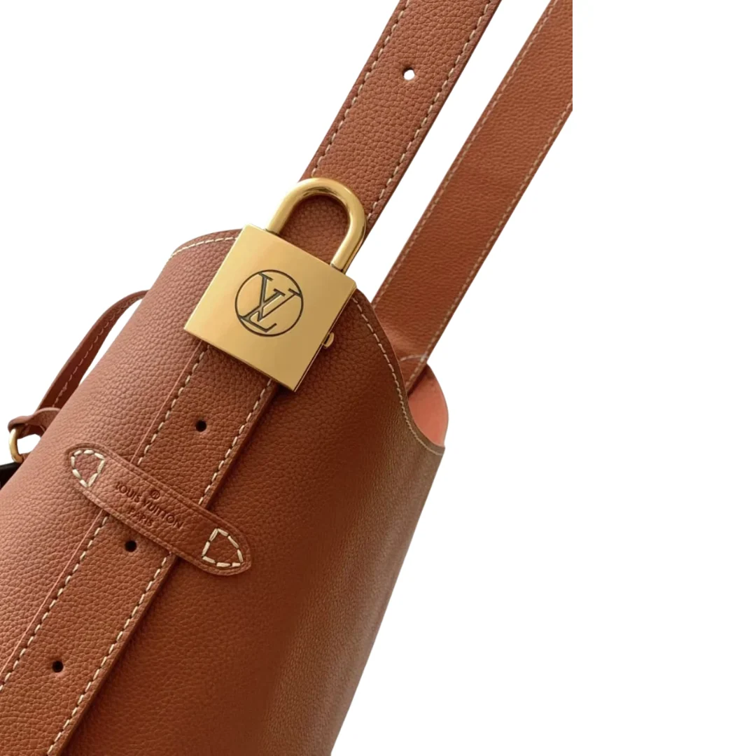 Louis Vuitton Low Key Lock PM M25468