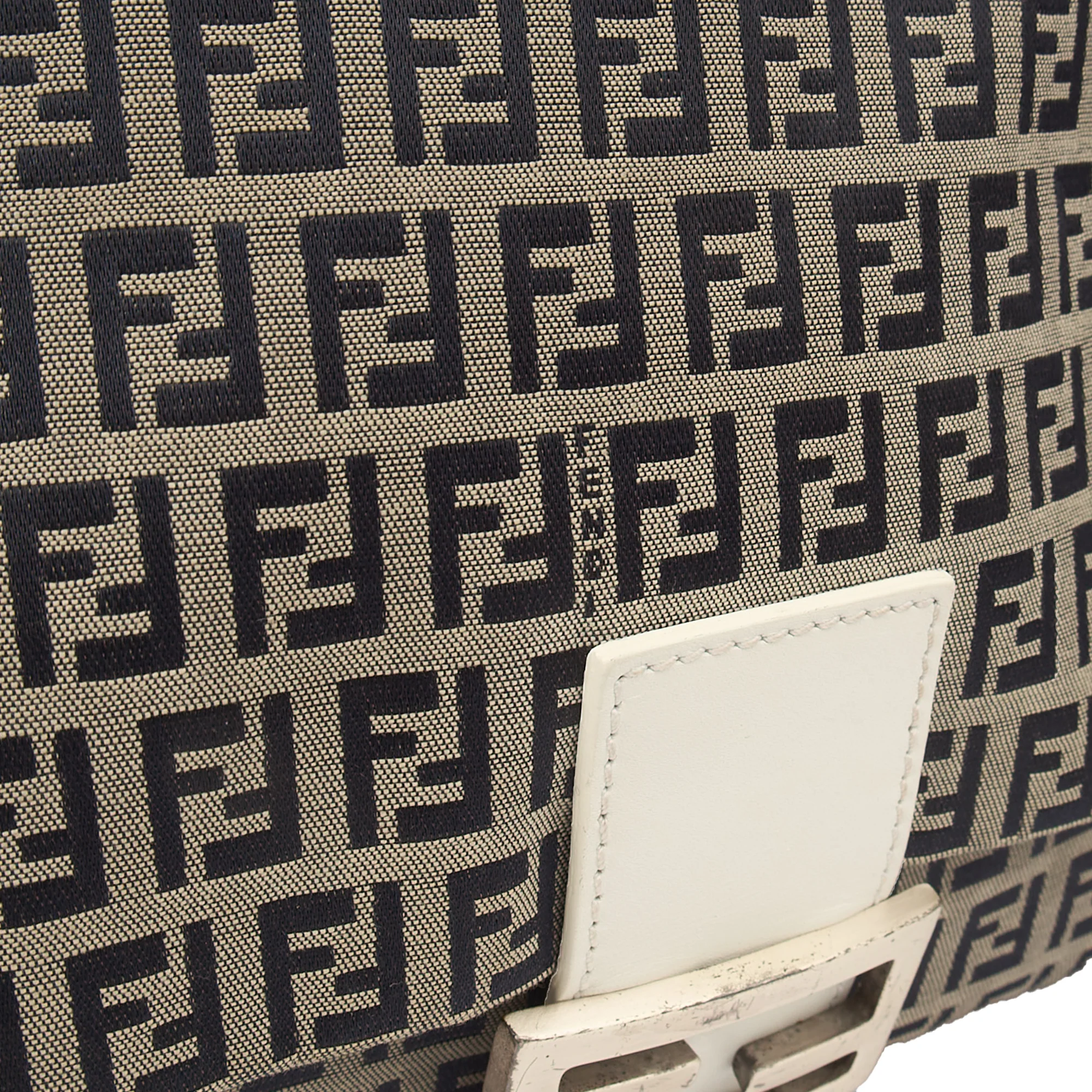 Picture of Fendi Shoulder Bag Mama in Zucca FF, Canvas