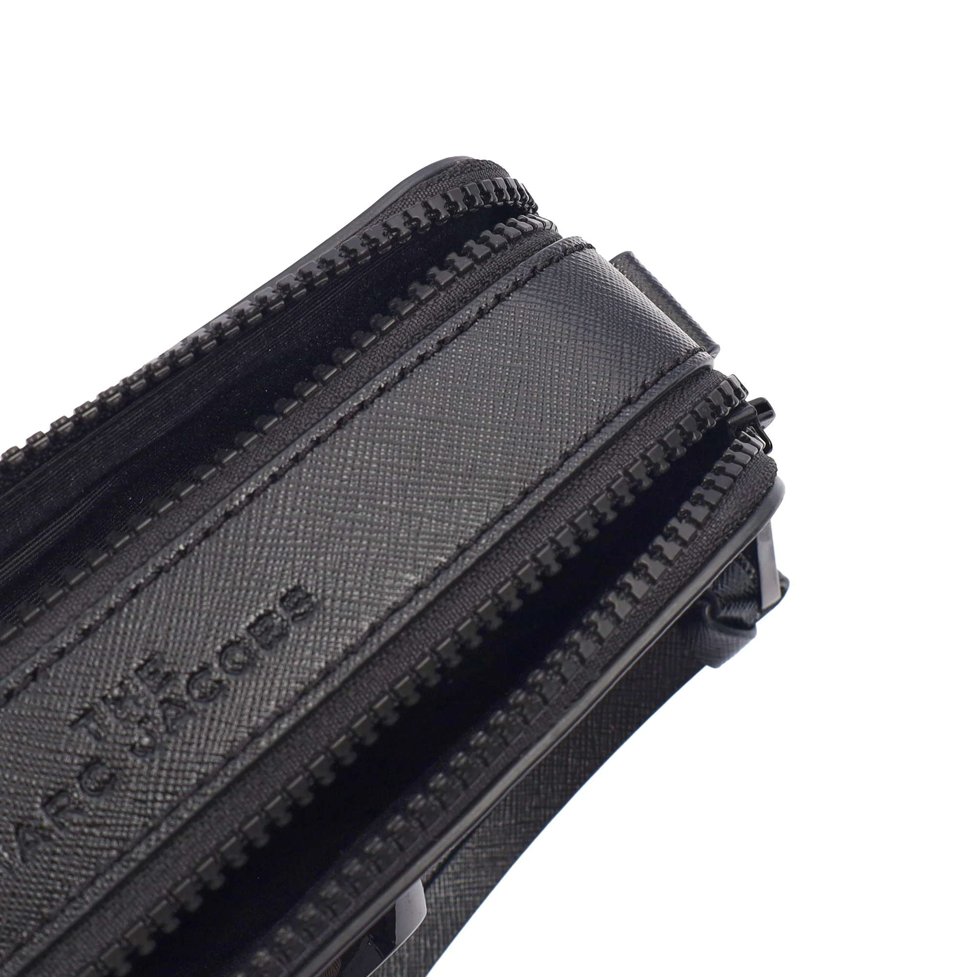 Picture of Marc Jacobs Cross Body Snapshot in Black, Leather