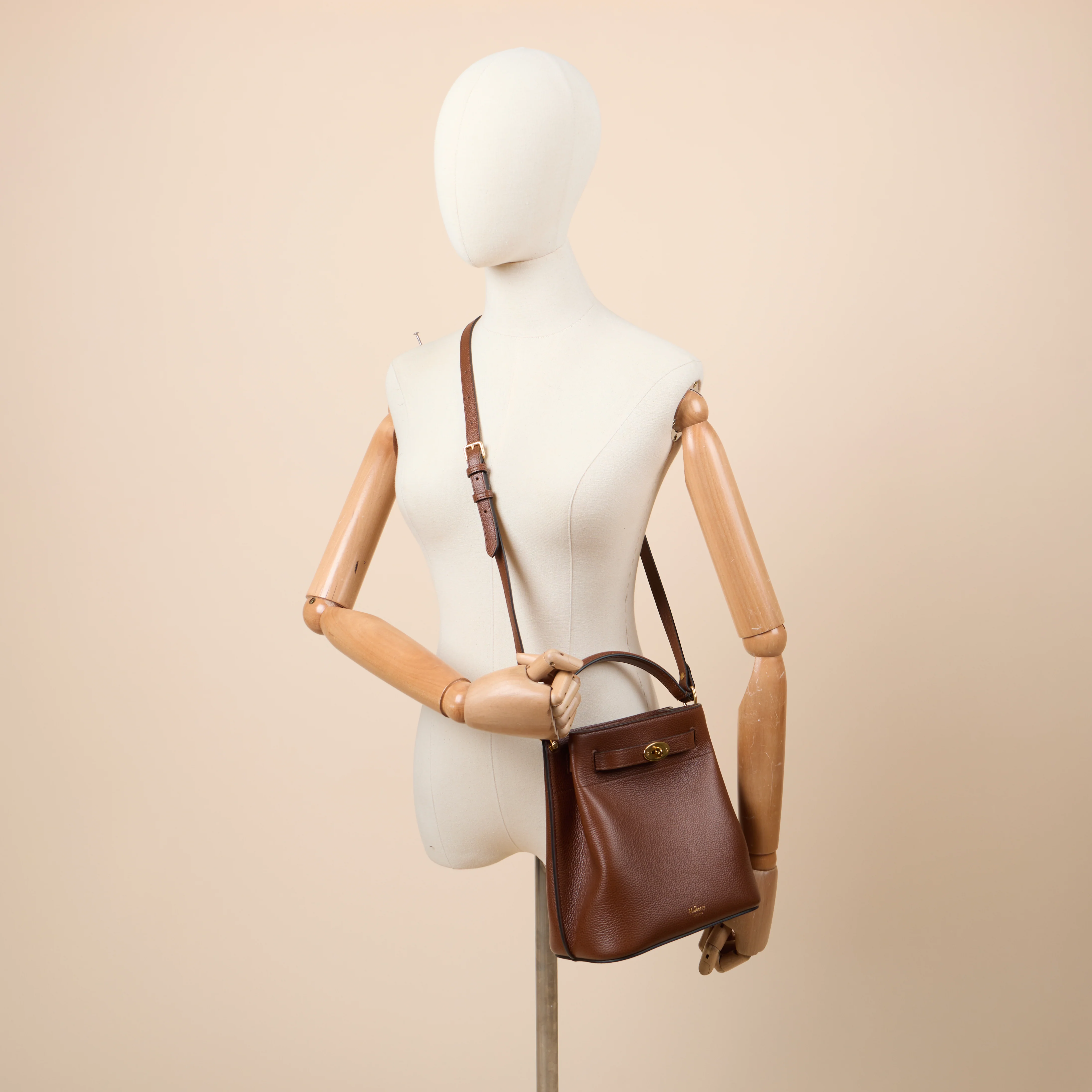 Mulberry Bucket Bag Islington in Oak, Leather