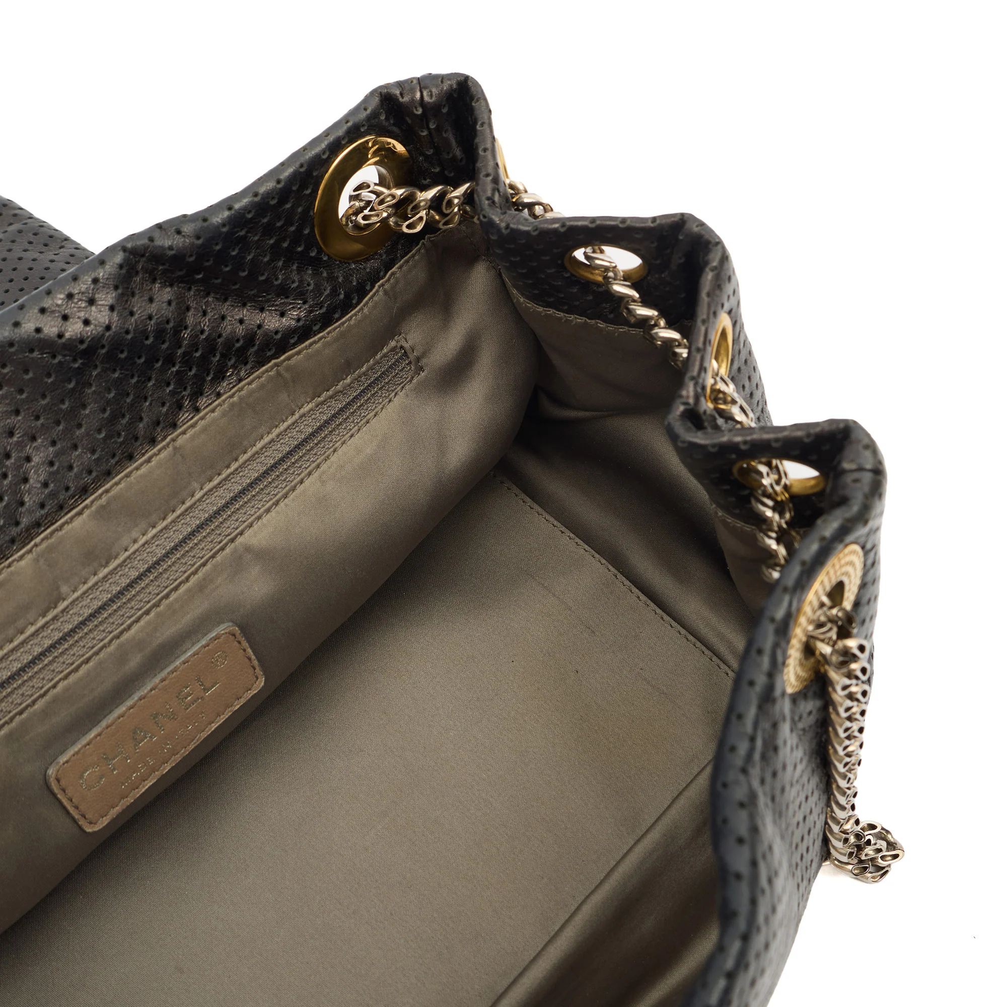 Picture of Chanel Shoulder Bag Reissue Accordion Flap in Black, Leather