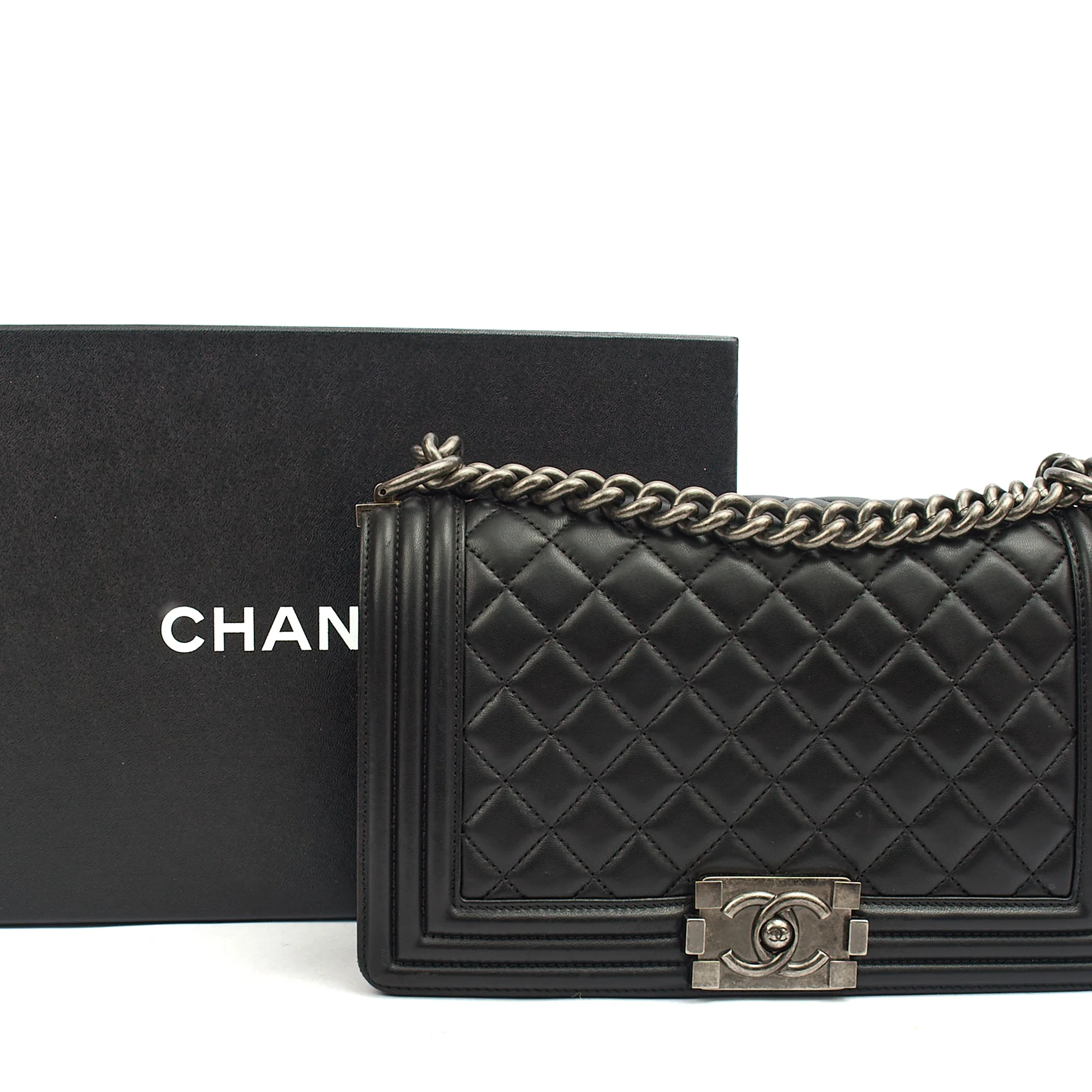 Picture of Chanel Shoulder Bag Boy - Medium in Black, Lambskin Leather