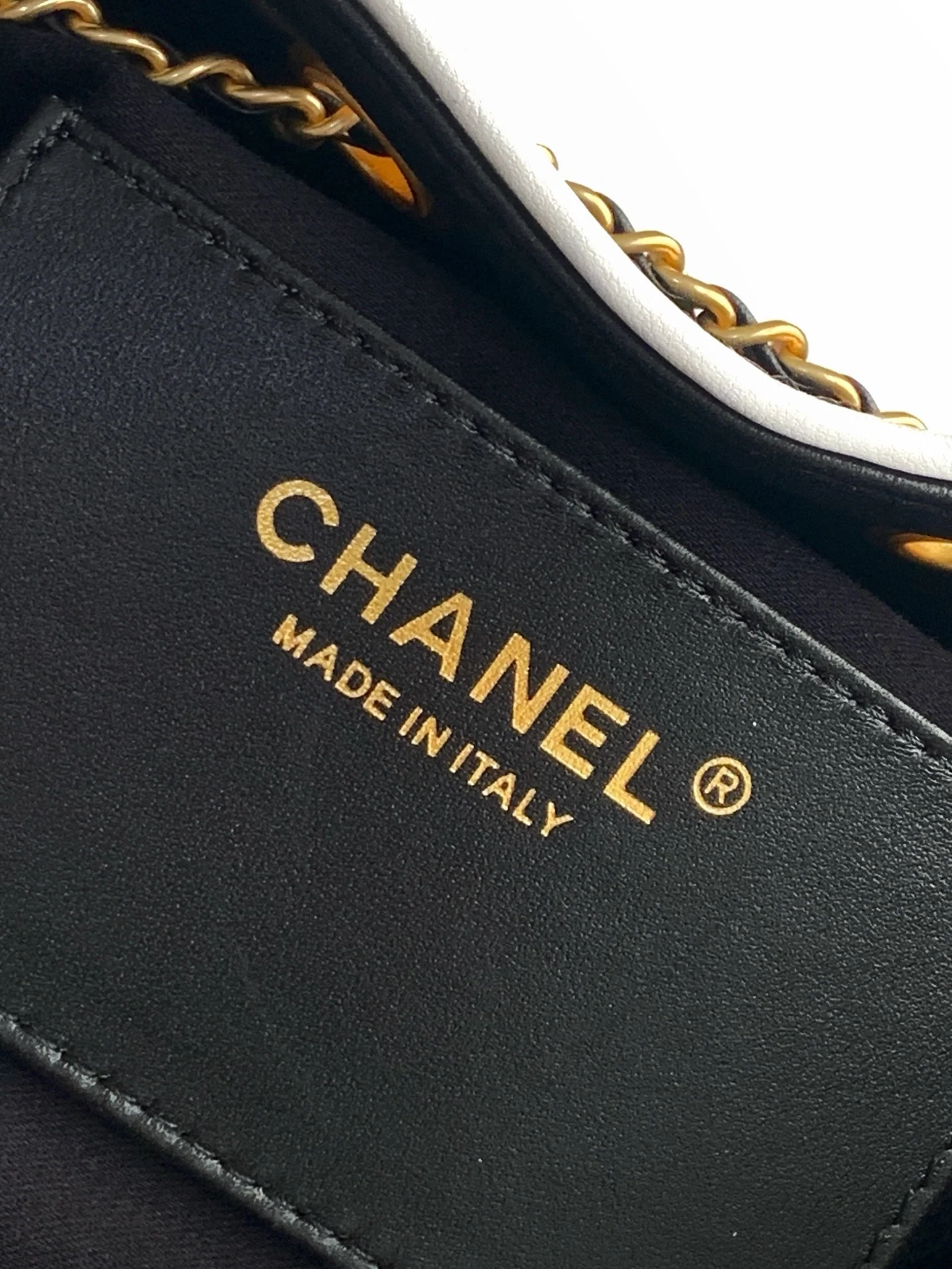 Chanel 25 Small Hobo in Black Braided Raffia