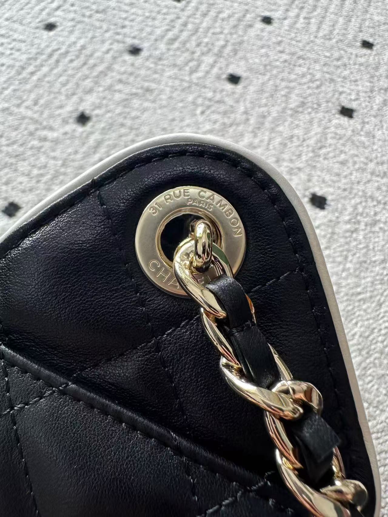 Chanel 25 Small Hobo AS5293 in Black & White