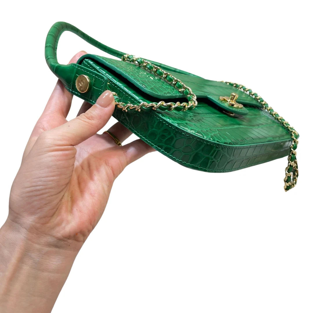 Chanel Large Crocodile-Embossed Clutch in Green