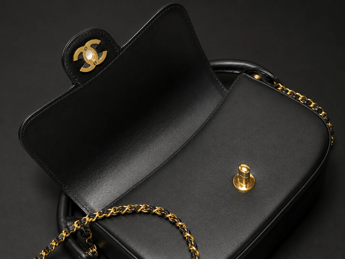 Chanel AS6424 Mini Flap in Black Shiny Calfskin