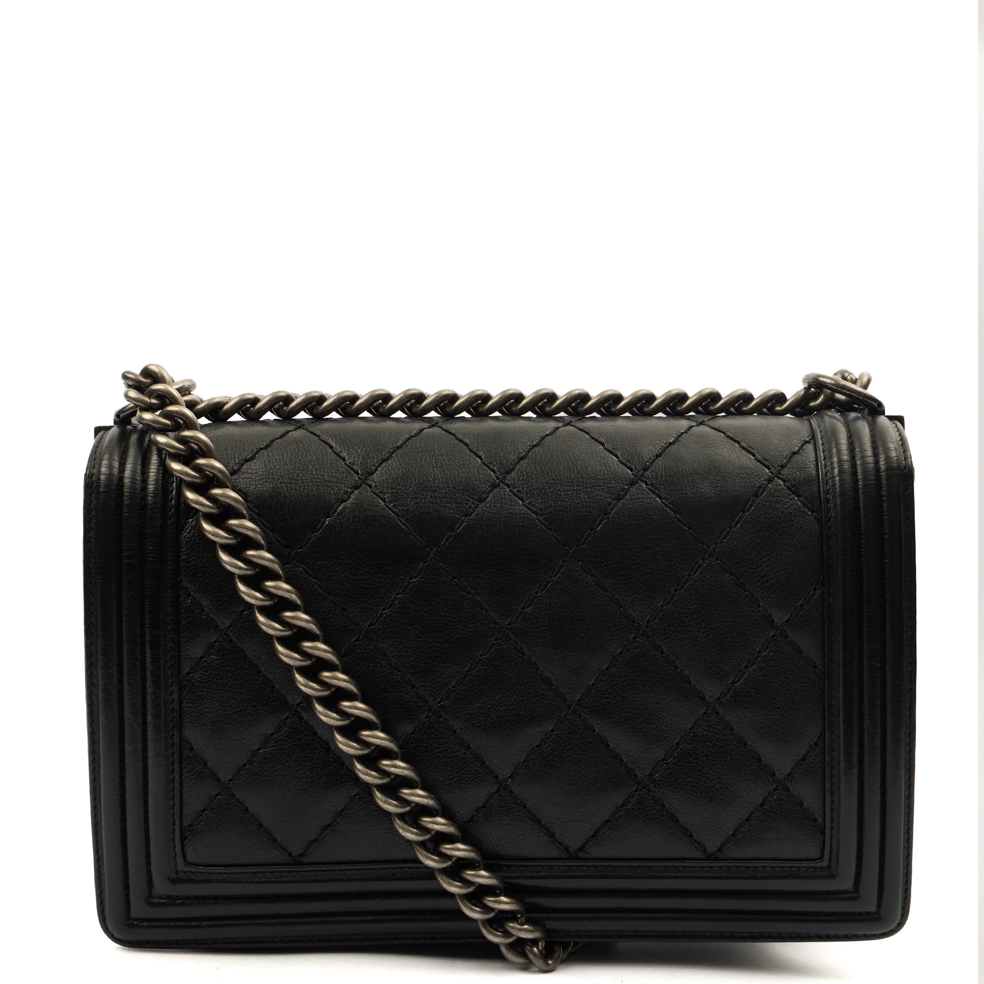Picture of Chanel Shoulder Bag Boy - New Medium in Black, Calfskin Leather