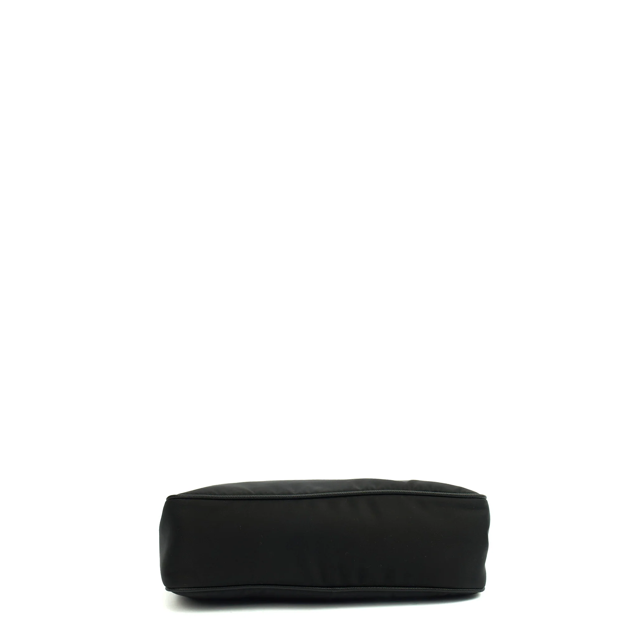 Picture of Prada Cross Body Re-Edition 2005 Bag in Black, Nylon