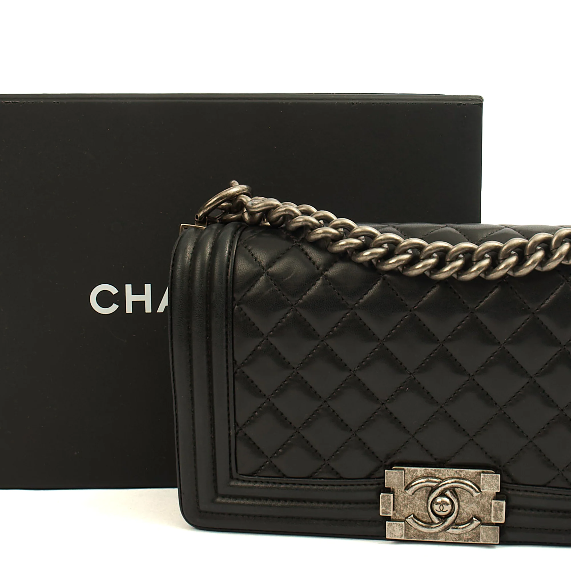 Picture of Chanel Shoulder Bag Boy - Medium in Black, Calfskin Leather