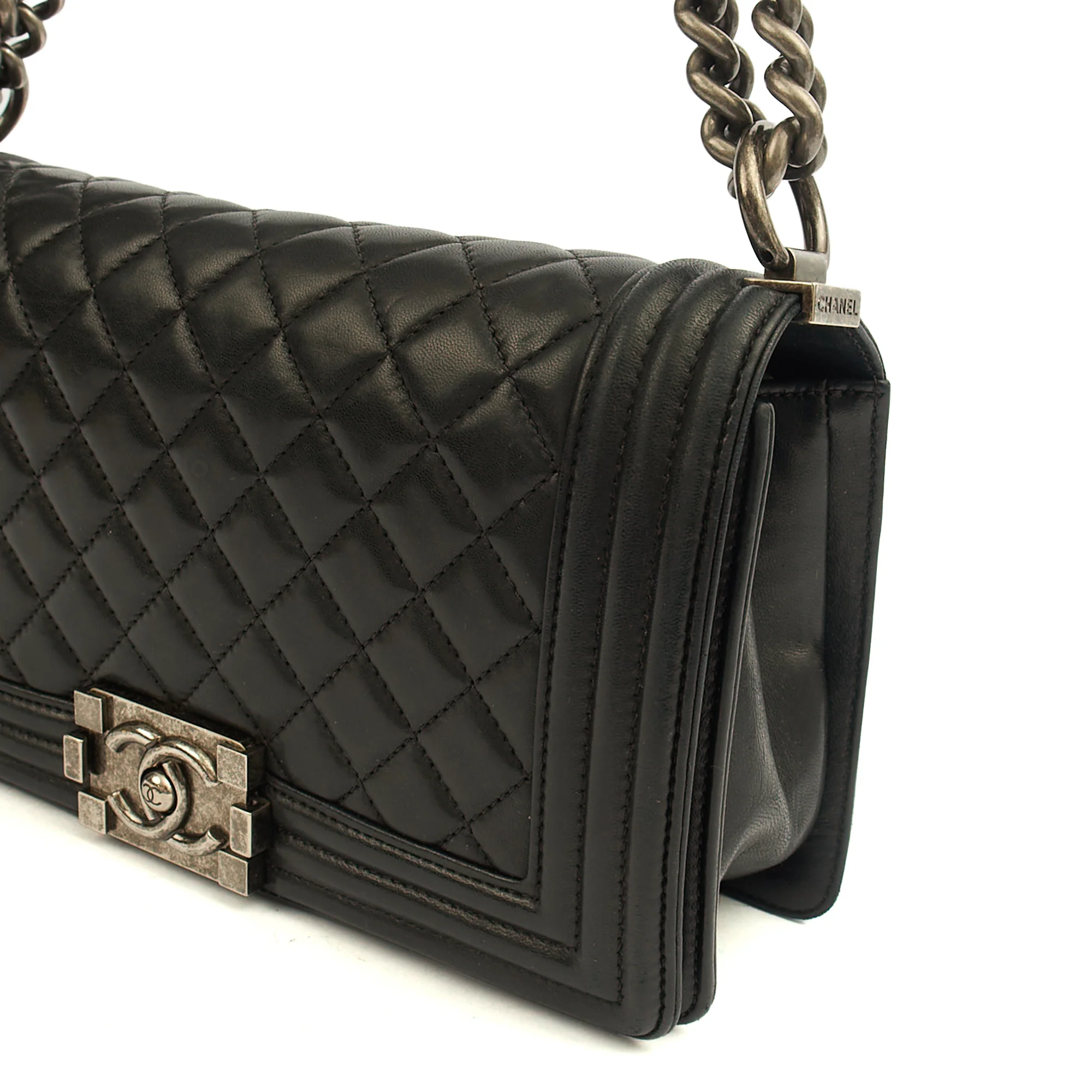 Picture of Chanel Shoulder Bag Boy - Medium in Black, Calfskin Leather