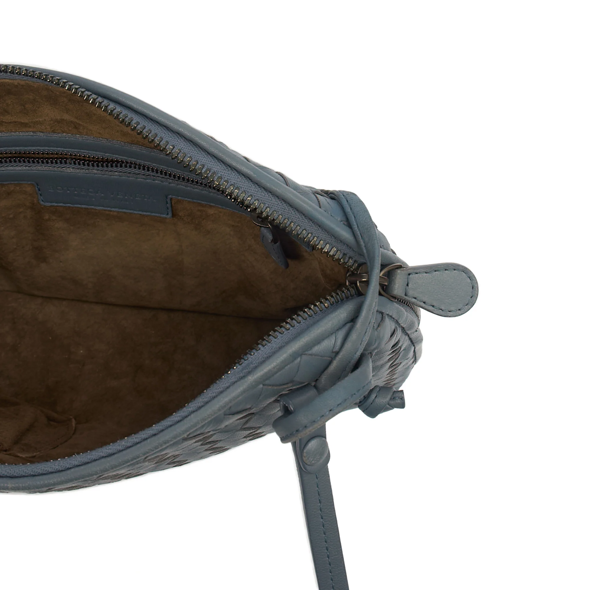 Picture of Bottega Veneta Cross Body Intrecciato Crossbody in Black, Intrecciato Nappa