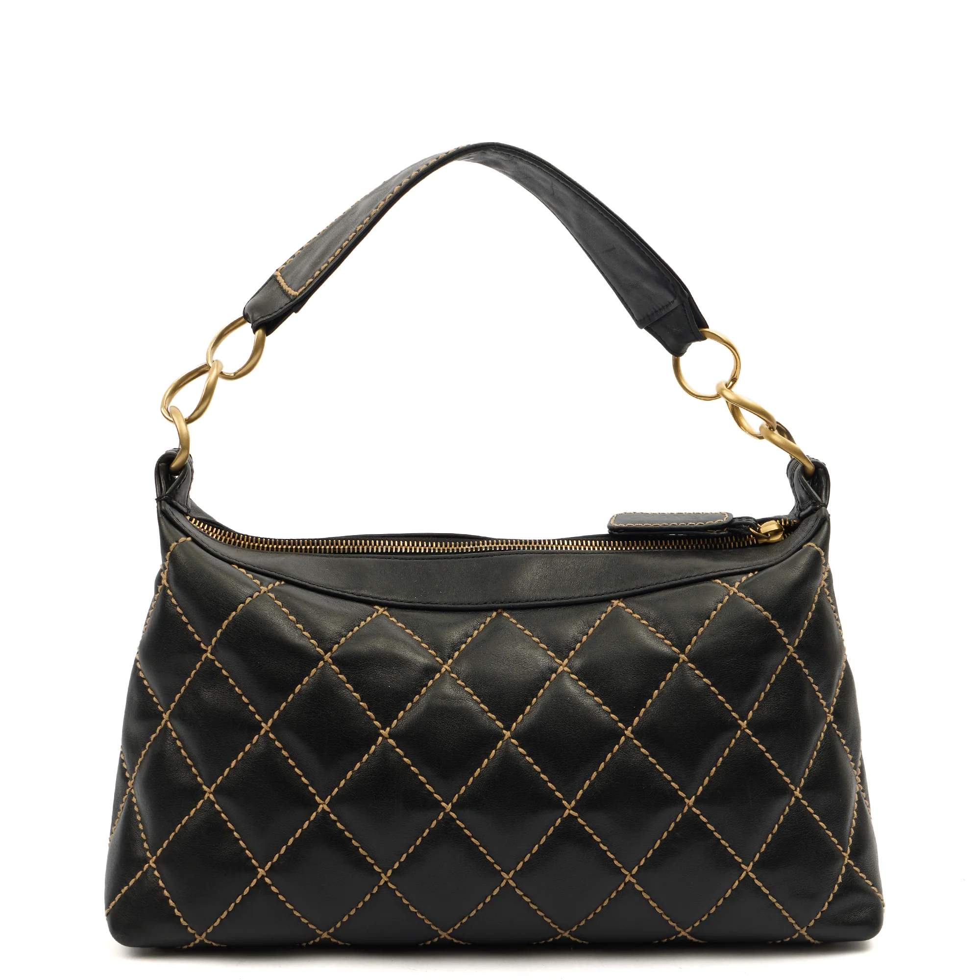 Picture of Chanel Shoulder Bag Shoulder Bag in Black, Lambskin Leather