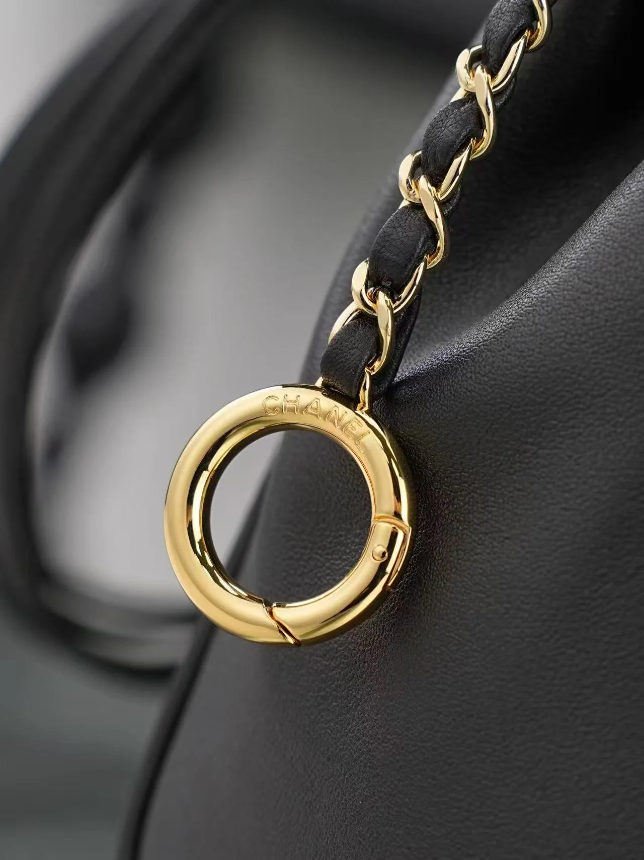 Chanel 26A Knotty Envelope Bag 6223 in Black