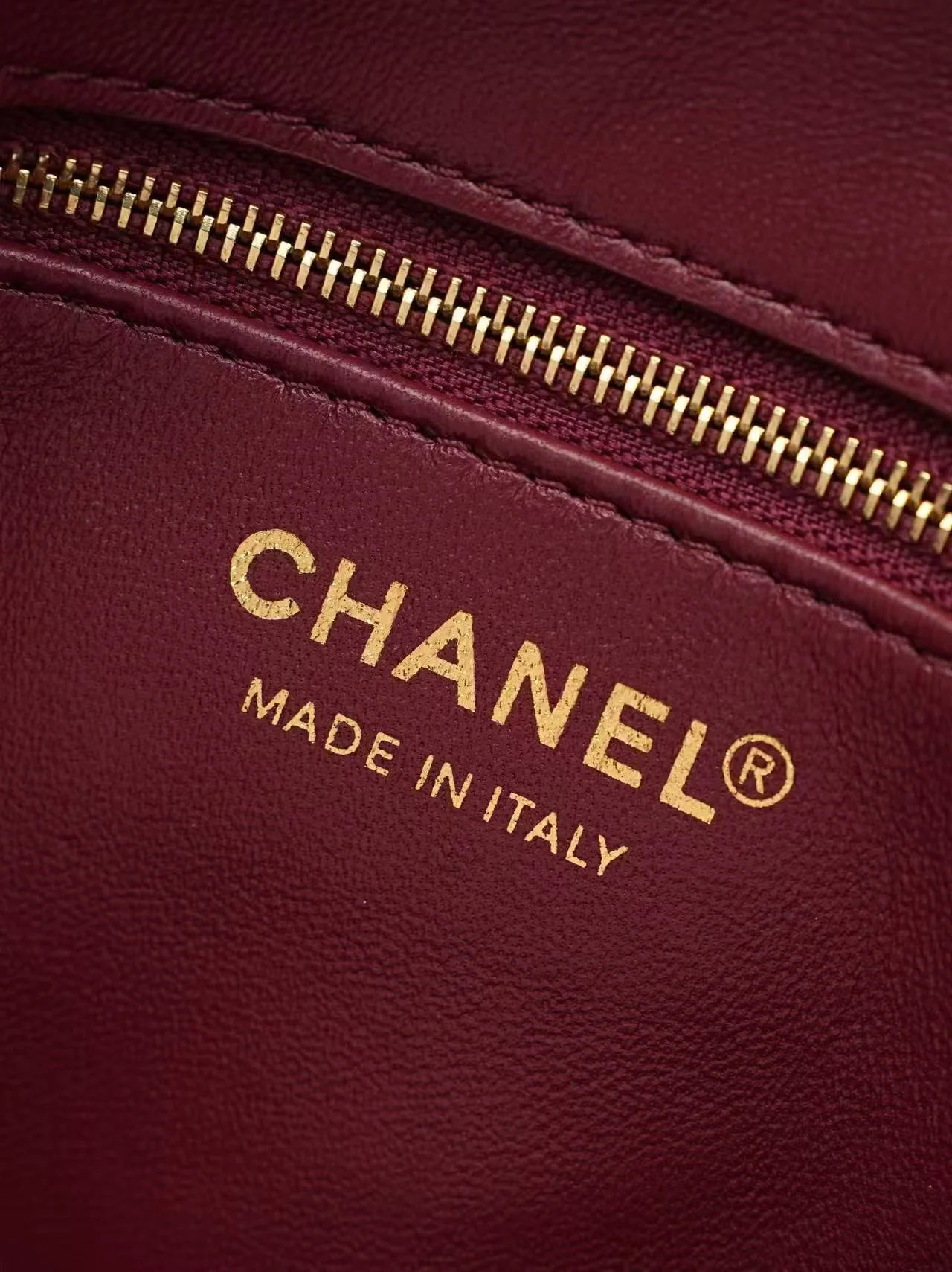 Chanel 26A Knotty Envelope Bag 6223 in Burgundy