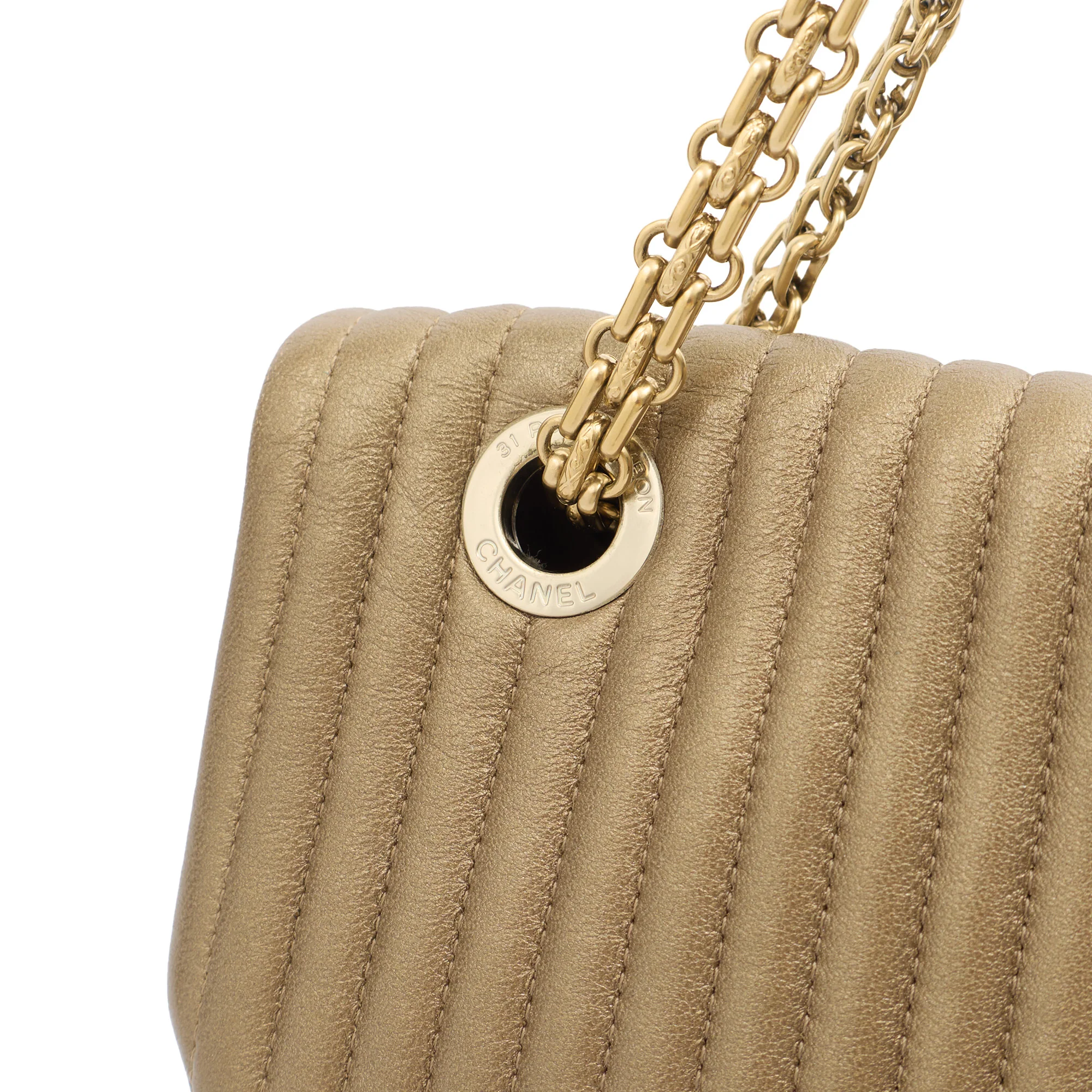 Picture of Chanel Shoulder Bag Shoulder Bag in Metallic, Calfskin Leather