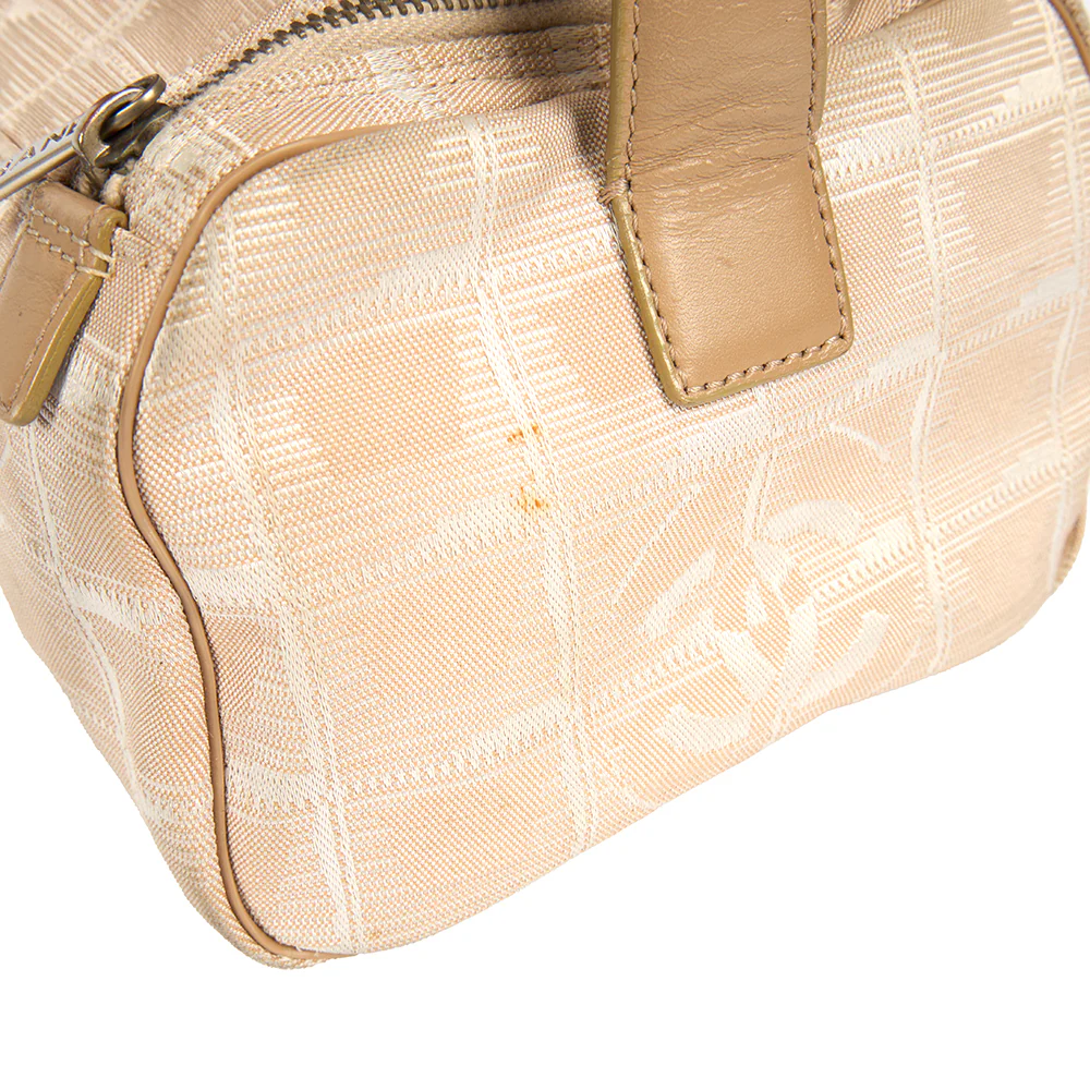 Picture of Chanel Travel Line Pouch in Pink, Canvas