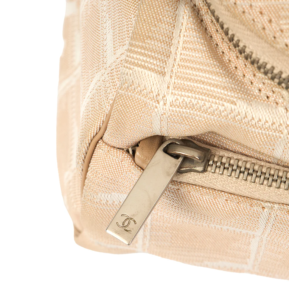 Picture of Chanel Travel Line Pouch in Pink, Canvas