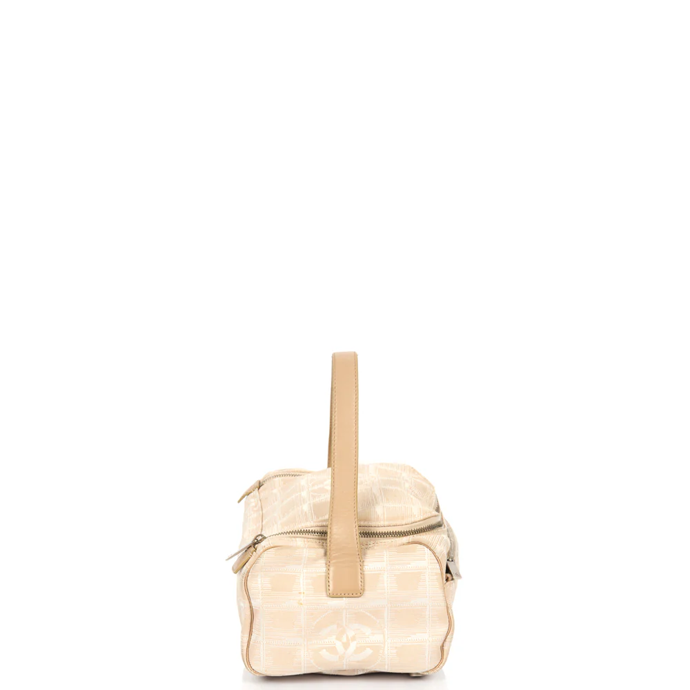 Picture of Chanel Travel Line Pouch in Pink, Canvas