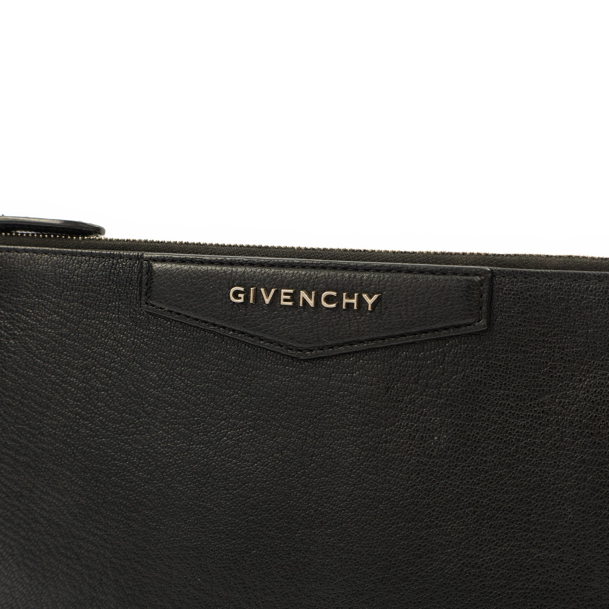 Picture of Givenchy Clutch Antigona Clutch in Black, Goat Skin