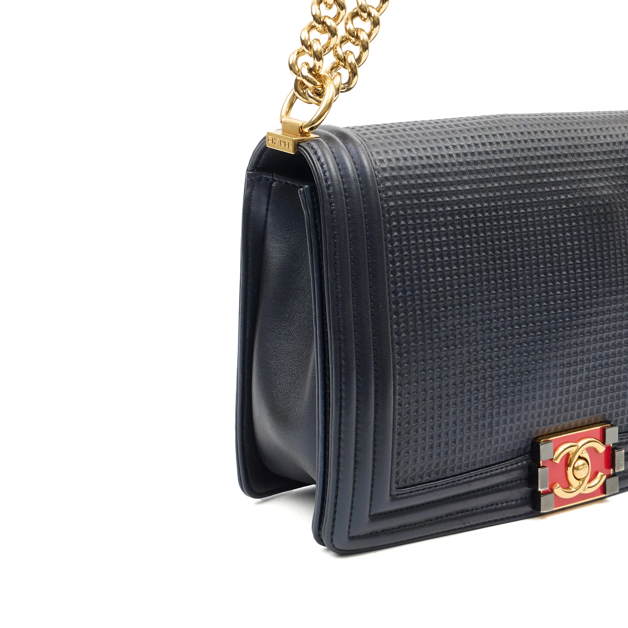 Picture of Chanel Shoulder Bag Boy - New Medium in Blue, Leather