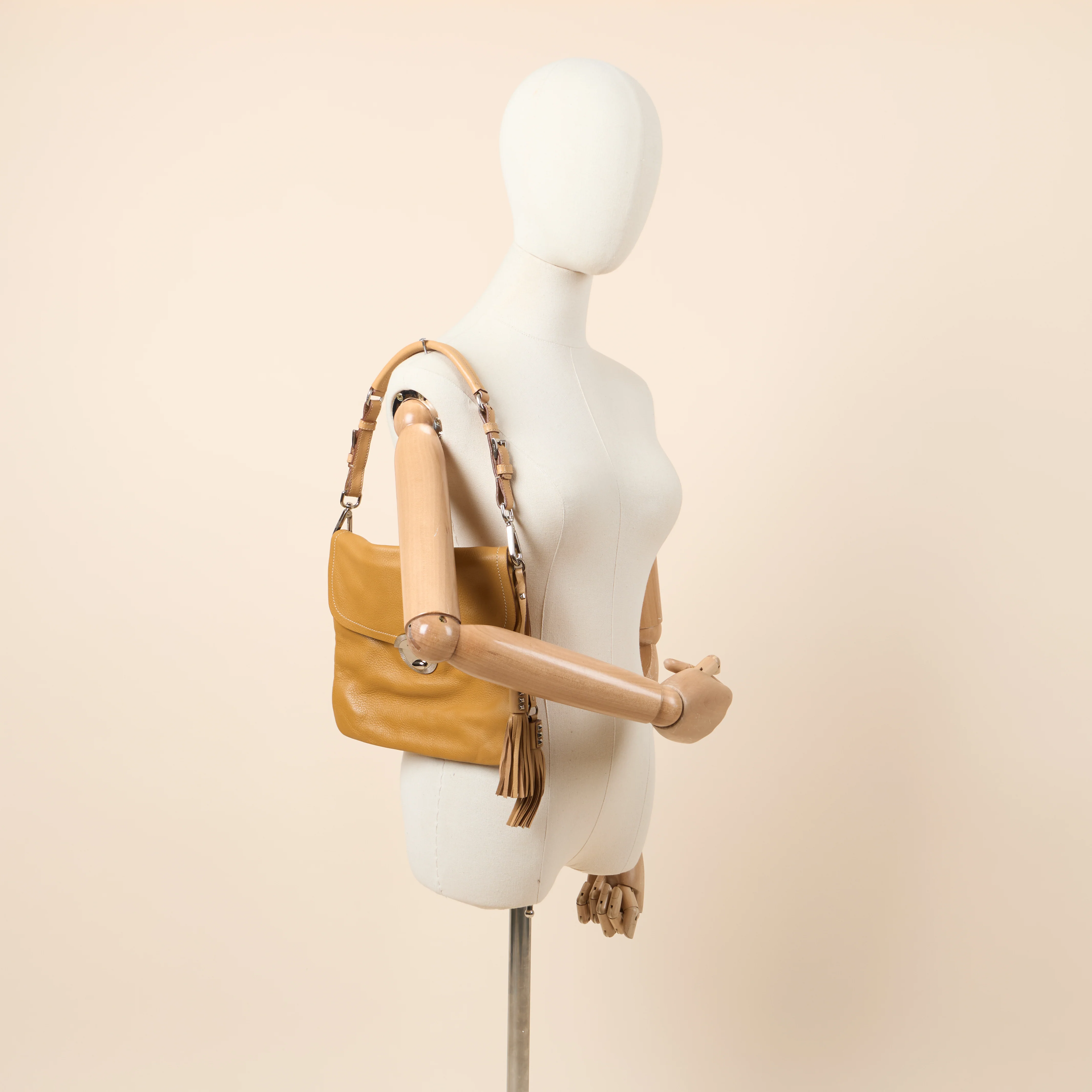 Picture of Prada Tote Tote in Cognac, Calfskin