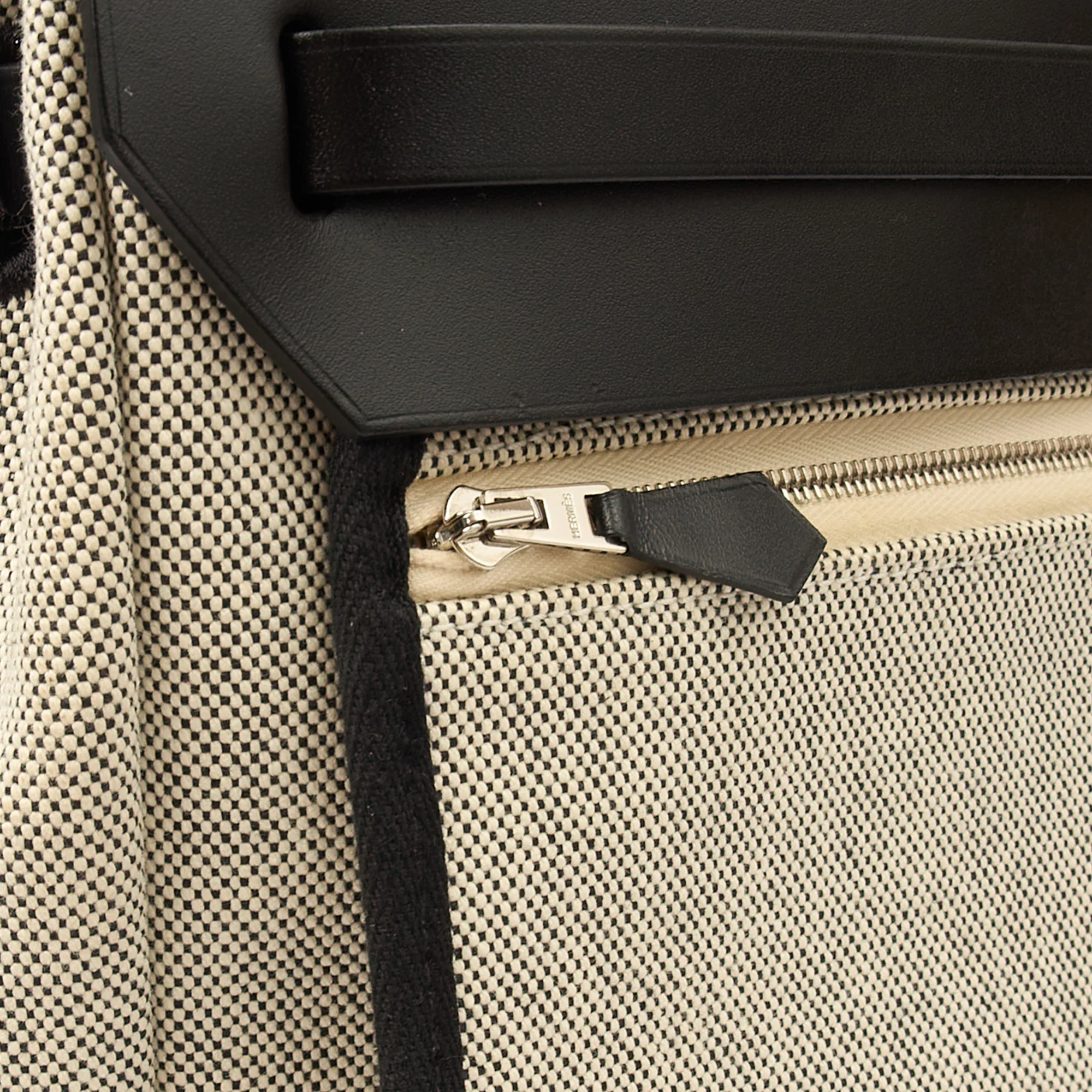 Picture of Hermes Tote Herbag Zip 31 in Black, Fabric