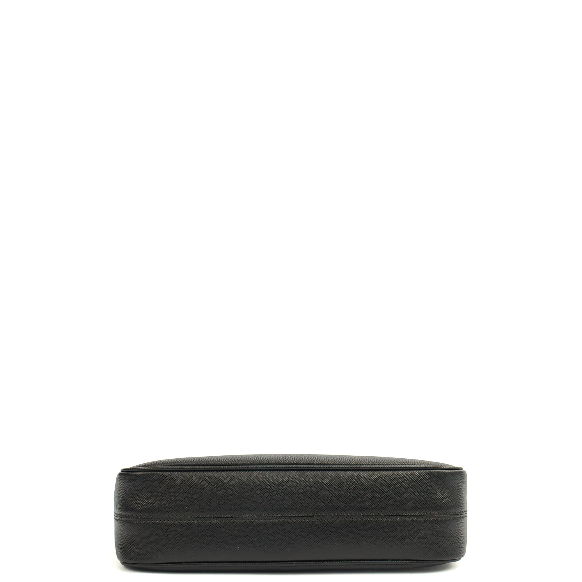 Picture of Prada Cross Body Re-Edition 2005 Saffiano in Black, Saffiano Leather