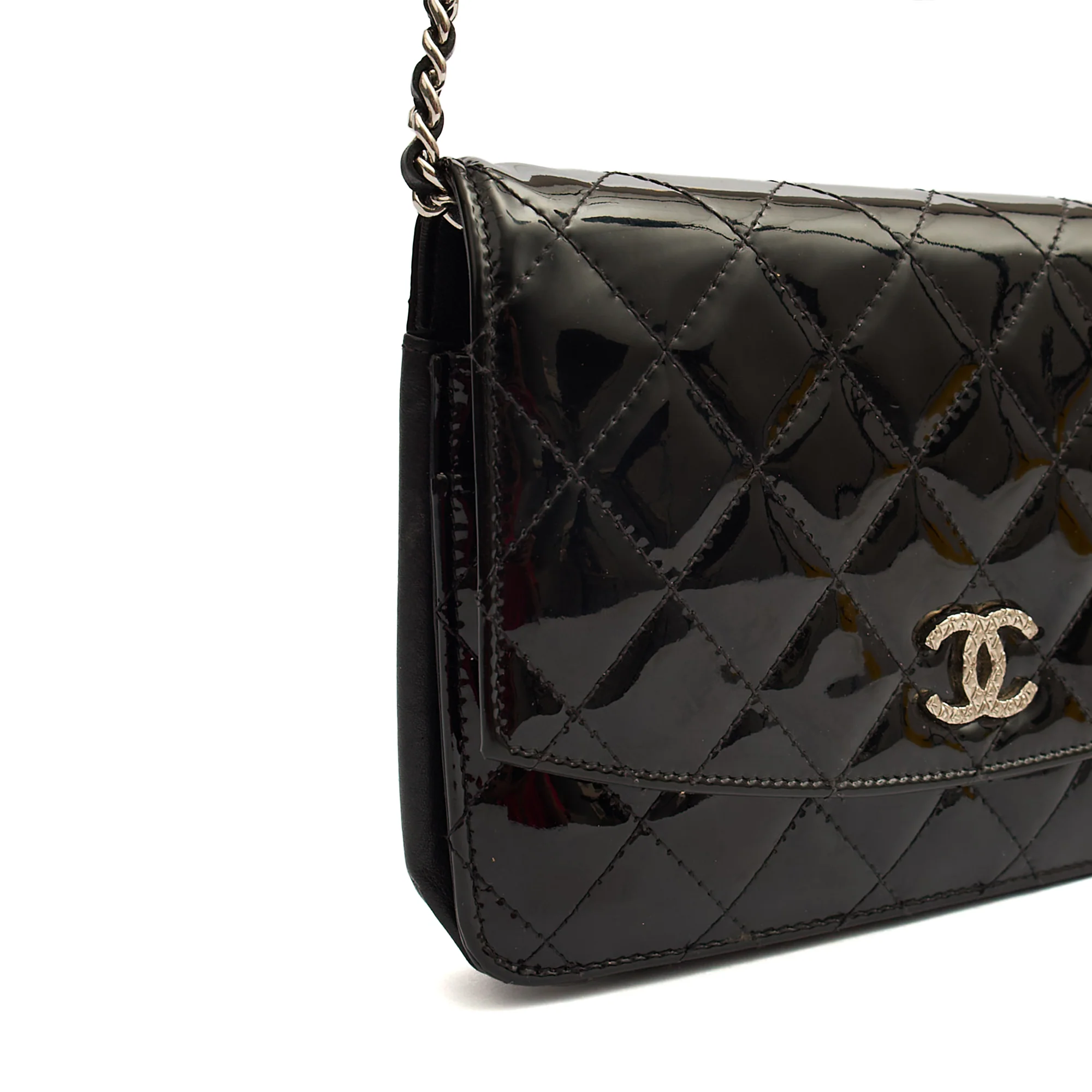 Picture of Chanel Cross Body Wallet on Chain in Black, Patent Leather