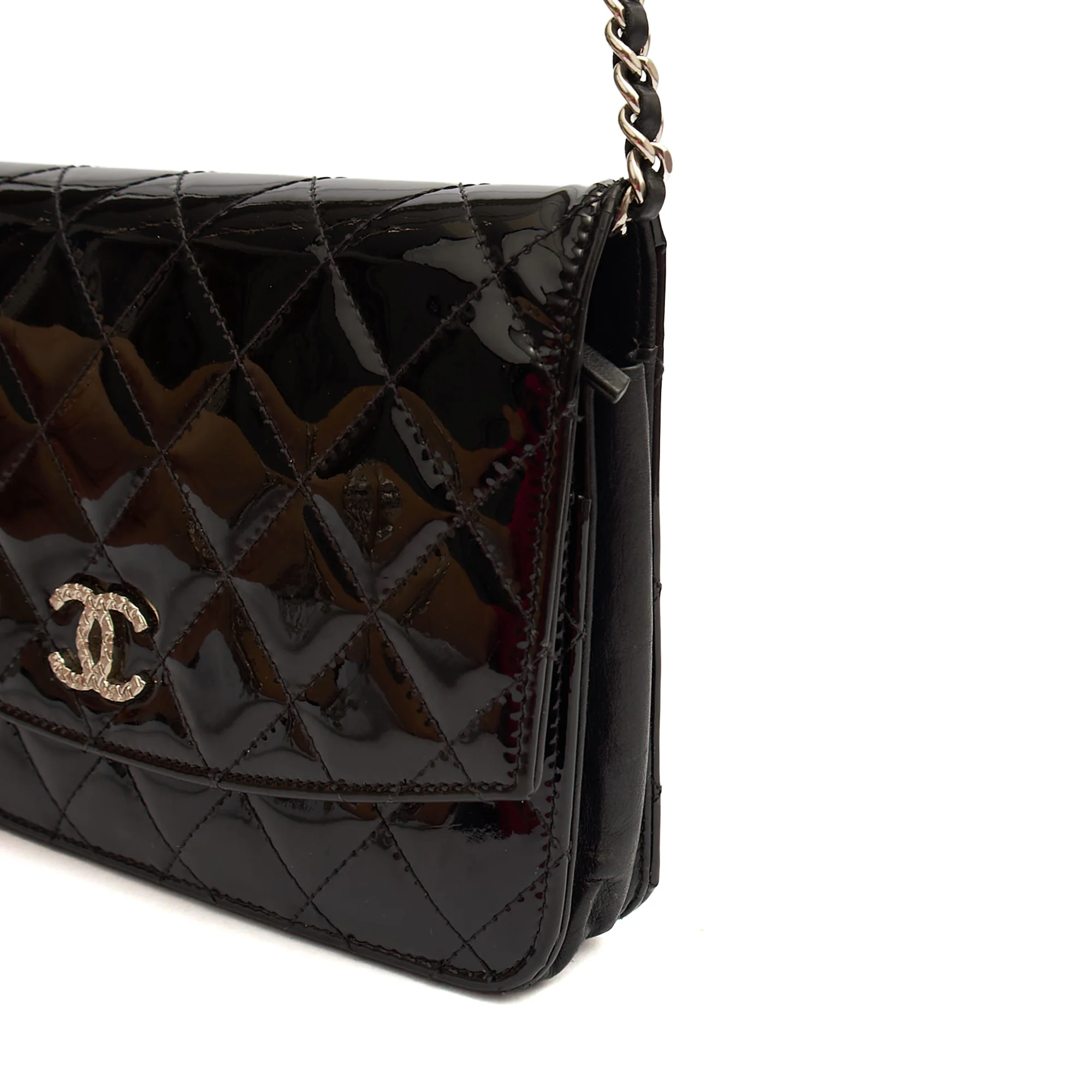 Picture of Chanel Cross Body Wallet on Chain in Black, Patent Leather