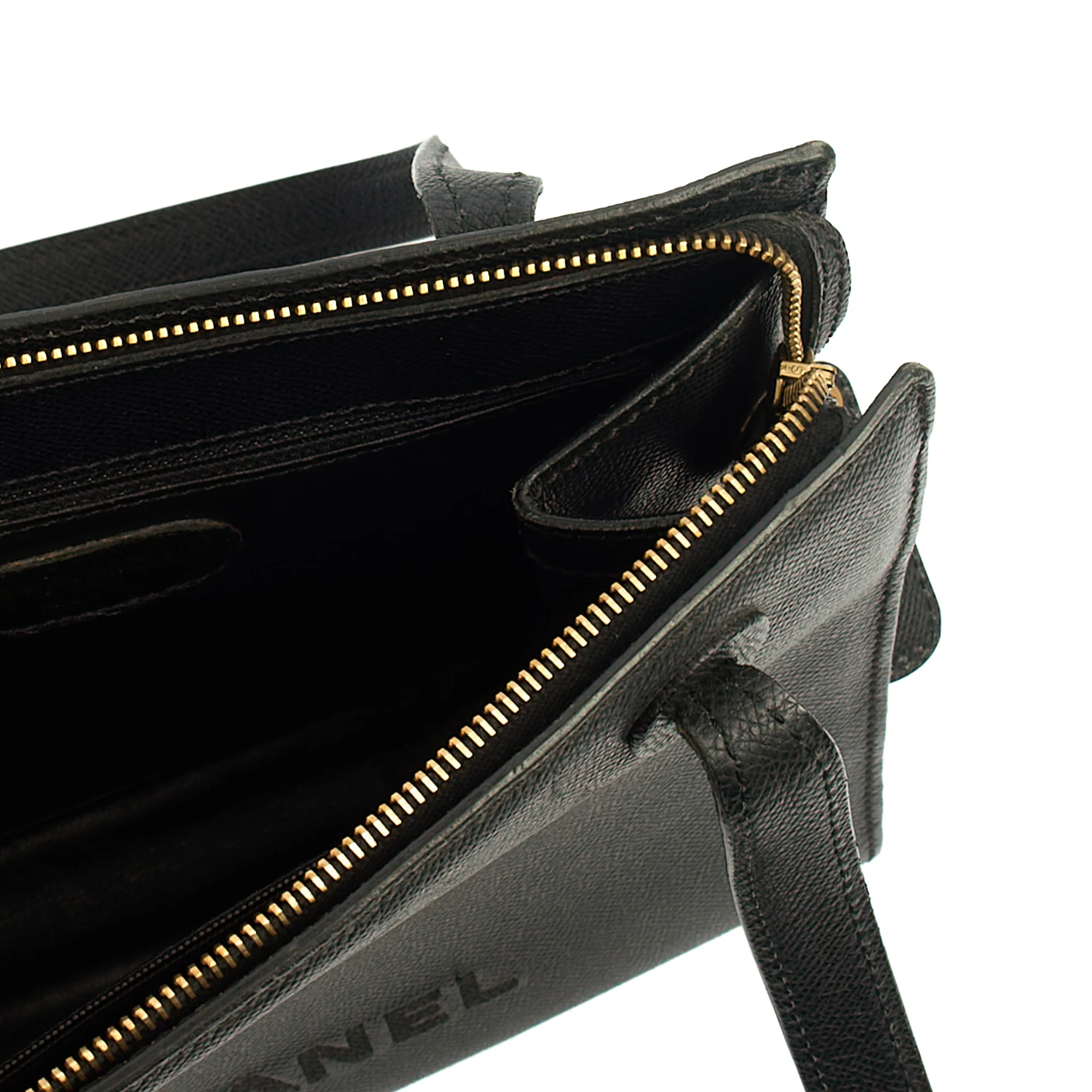 Picture of Chanel Tote Vintage Tote in Black, Caviar Leather