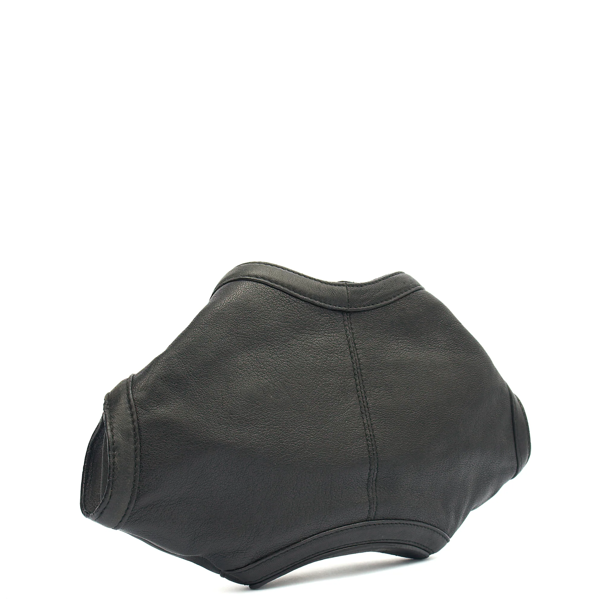 Picture of Alexander McQueen Clutch De Manta Clutch in Black, Leather