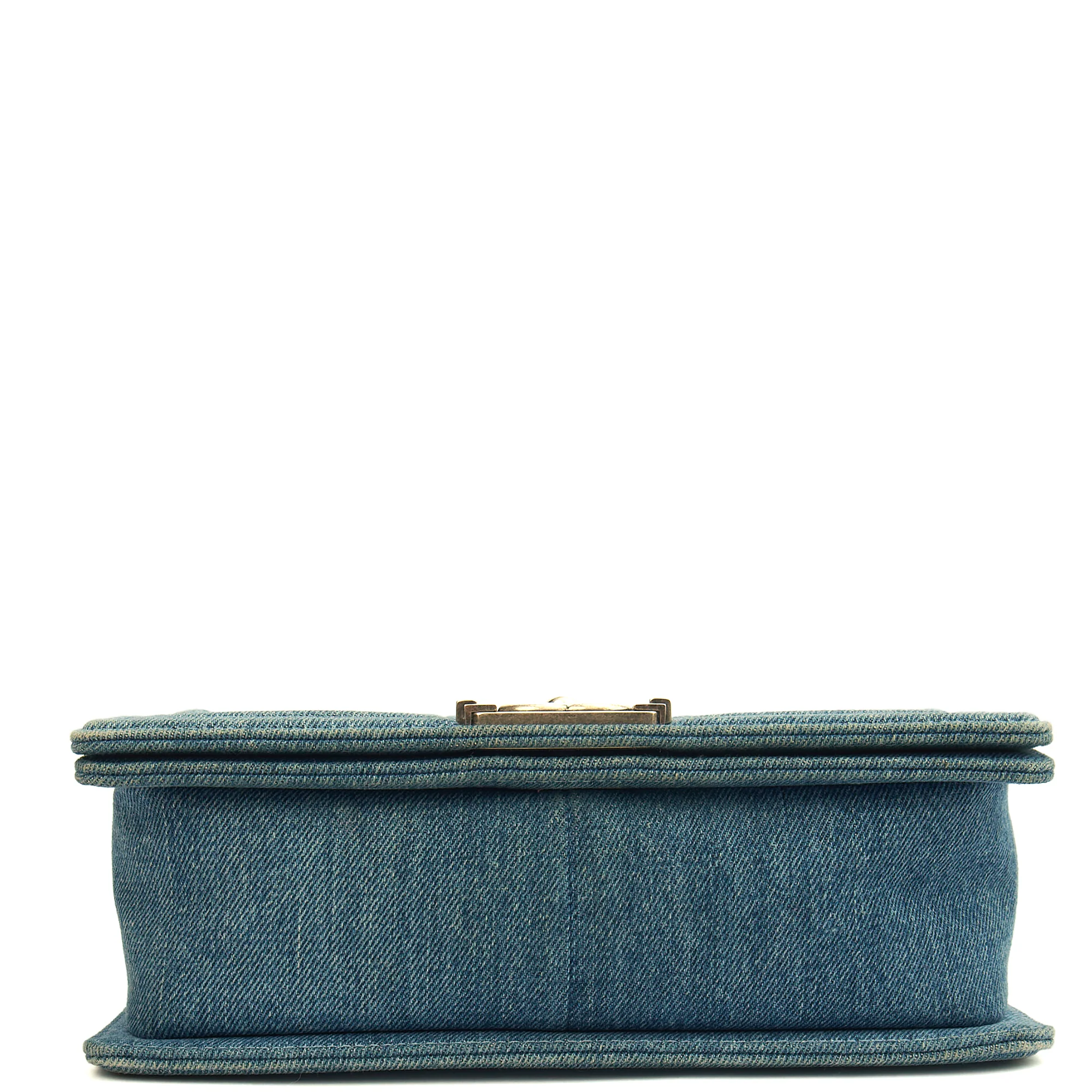 Picture of Chanel Shoulder Bag Boy - Medium in Blue, Fabric