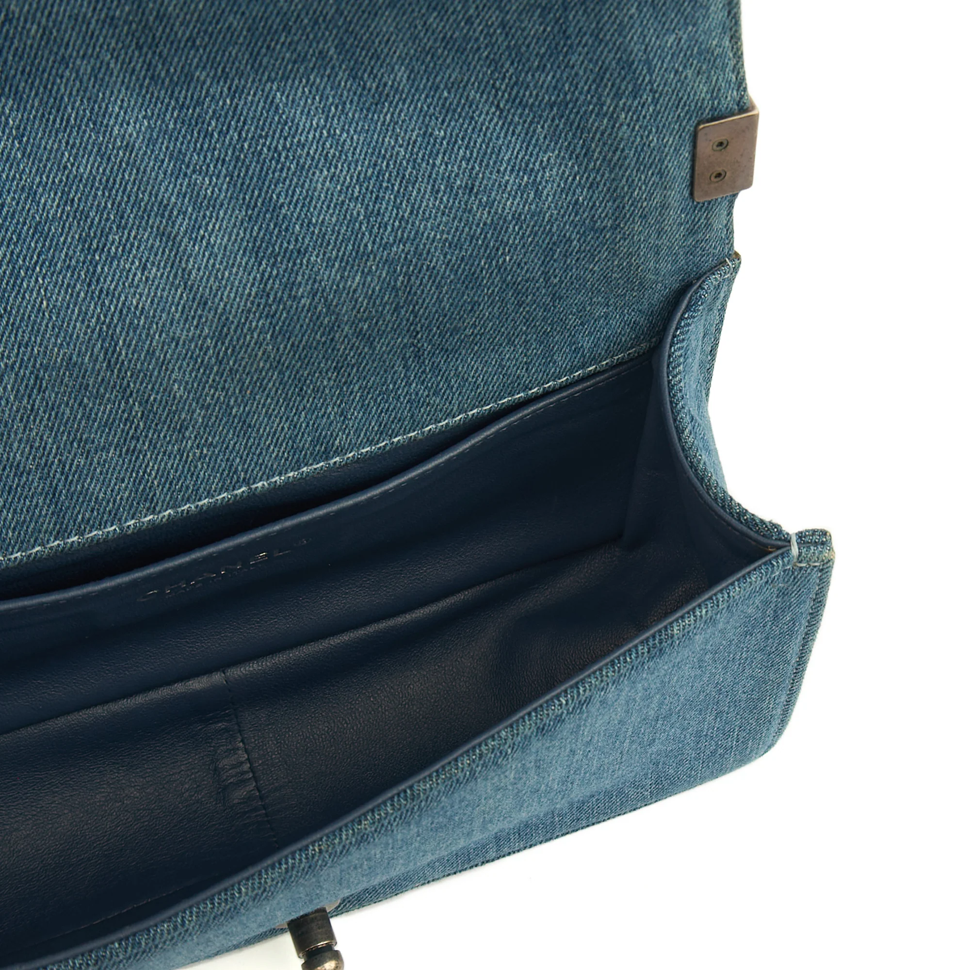 Picture of Chanel Shoulder Bag Boy - Medium in Blue, Fabric