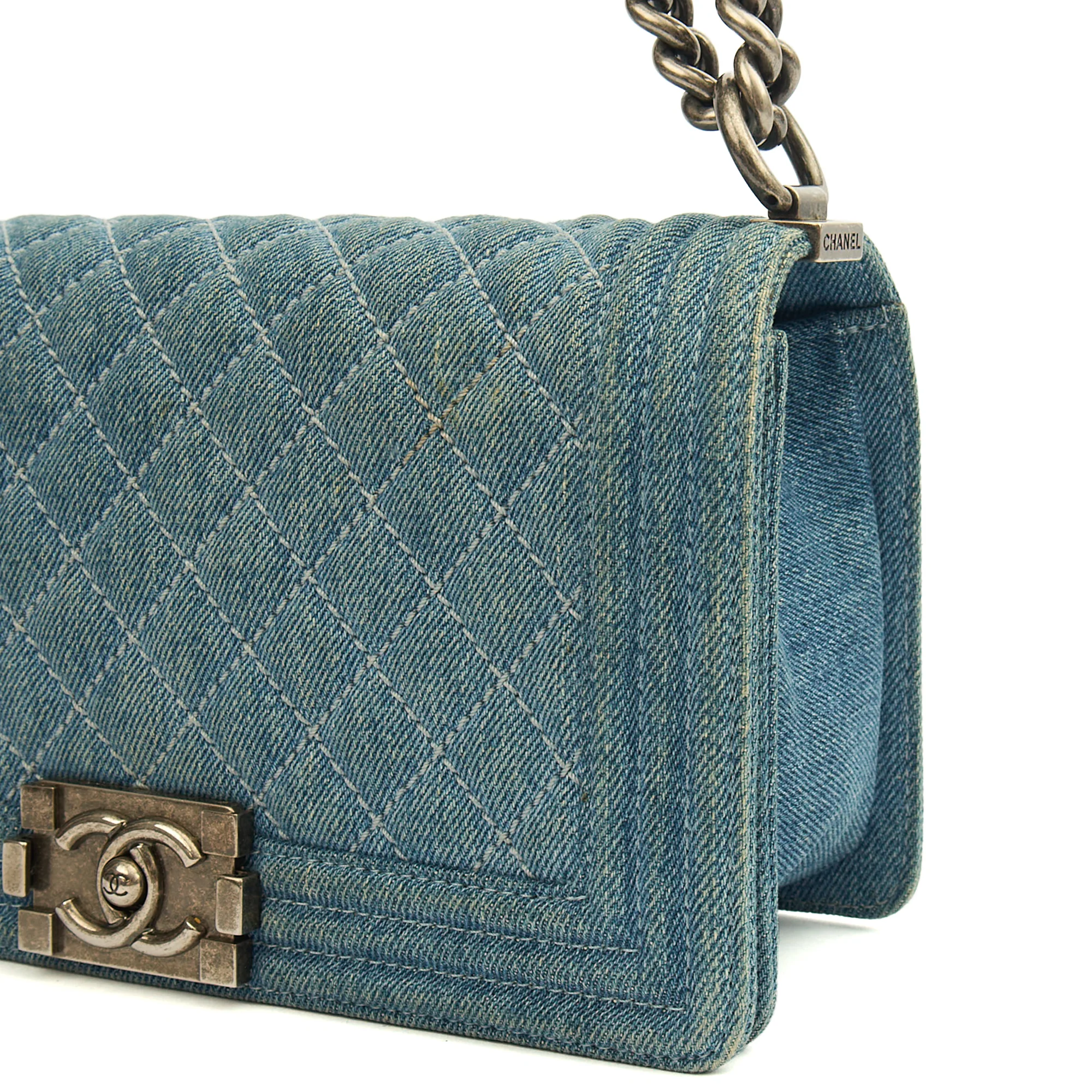 Picture of Chanel Shoulder Bag Boy - Medium in Blue, Fabric