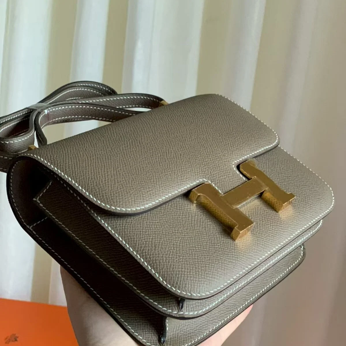 Hermès Constance 18 Grey Epsom leather side view