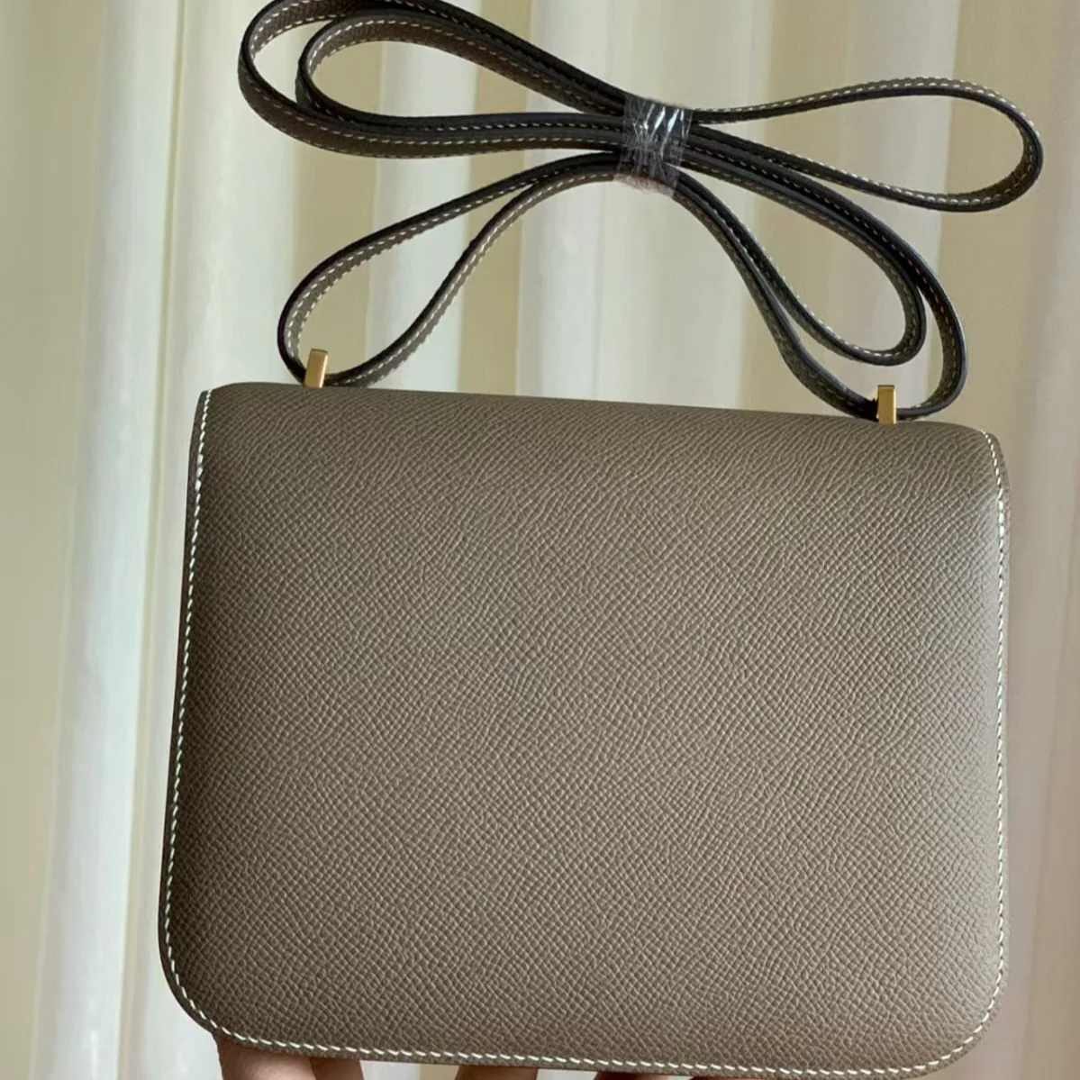 Hermès Constance 18 Grey Epsom leather back view