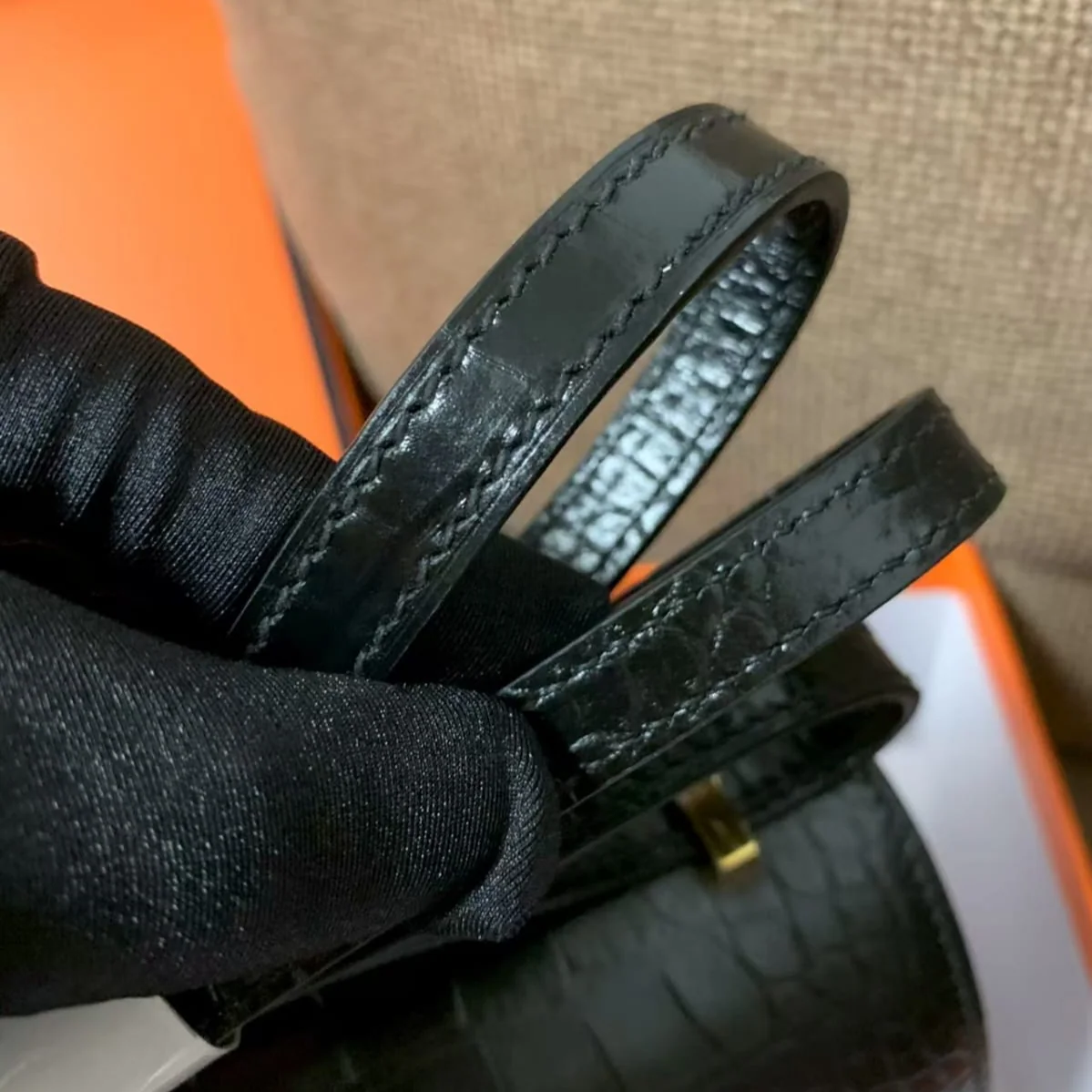 Hermès Constance 18 Black embossed leather strap