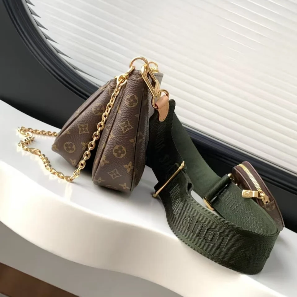 Louis Vuitton Multi Pochette Accessoires M44813