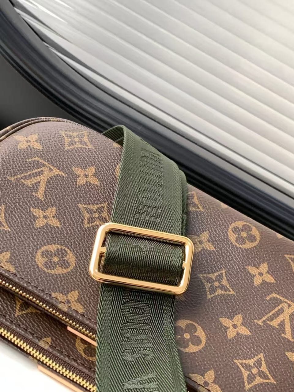 Louis Vuitton Multi Pochette Accessoires M44813